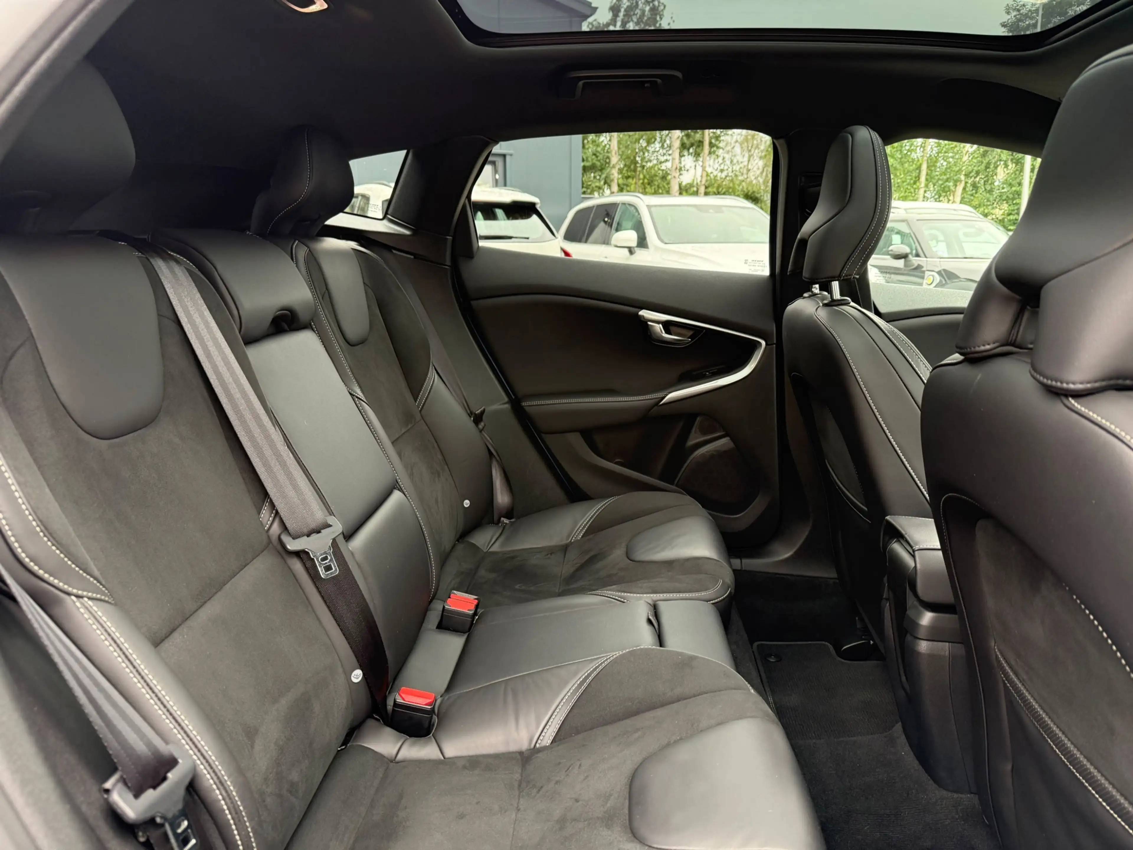 Volvo V40 1.5 T3 Kinetic|NAP|Panoramadak|Achteruitrijd cam — photo 14