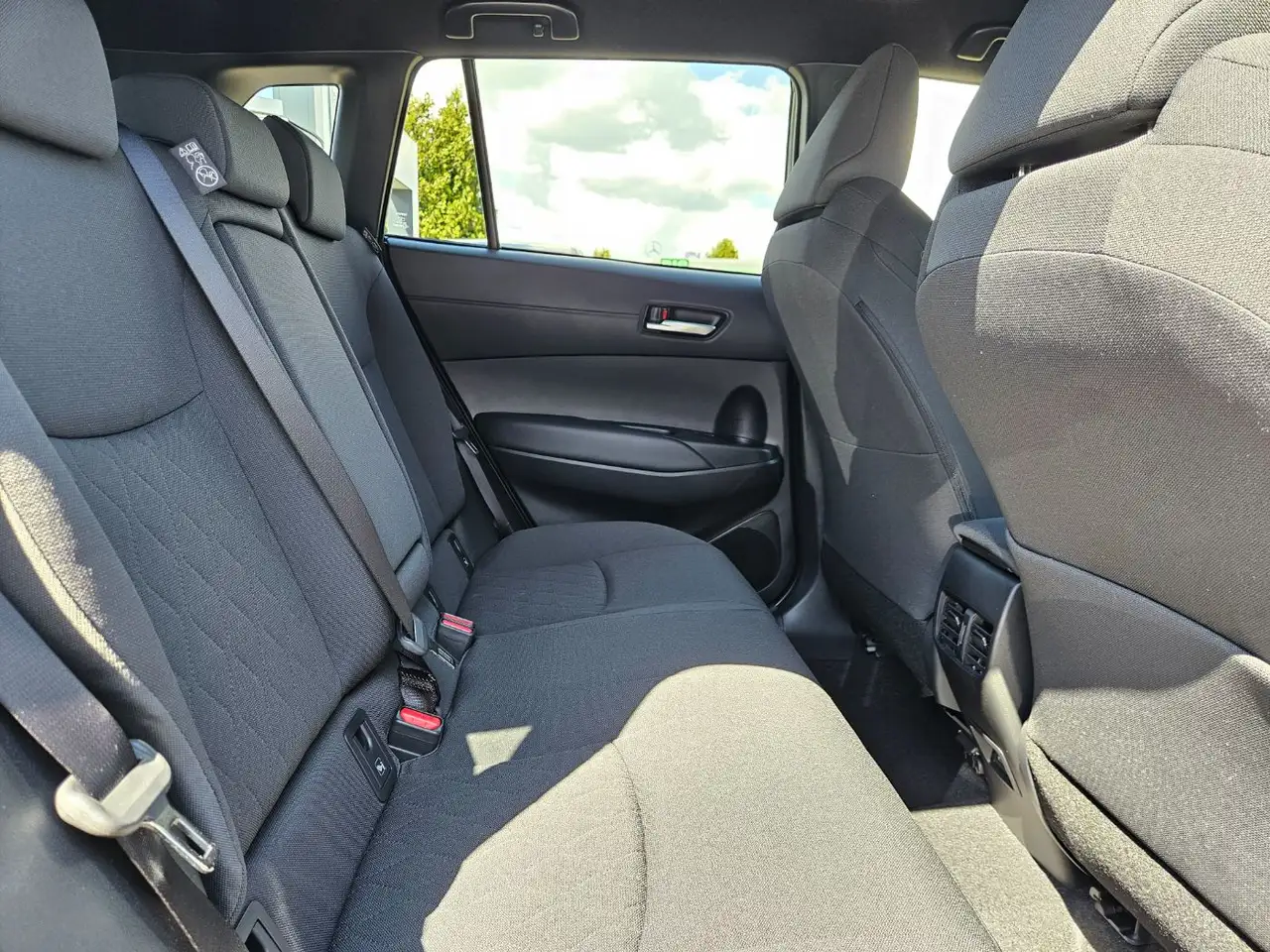 Toyota Corolla Cross 2.0 FWD Teamplayer ACC+LED+Navi+LM 16