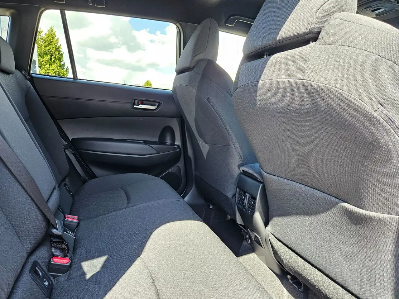 Toyota Corolla Cross 2.0 FWD Teamplayer ACC+LED+Navi+LM 15