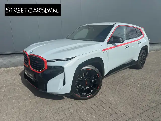 BMW XM