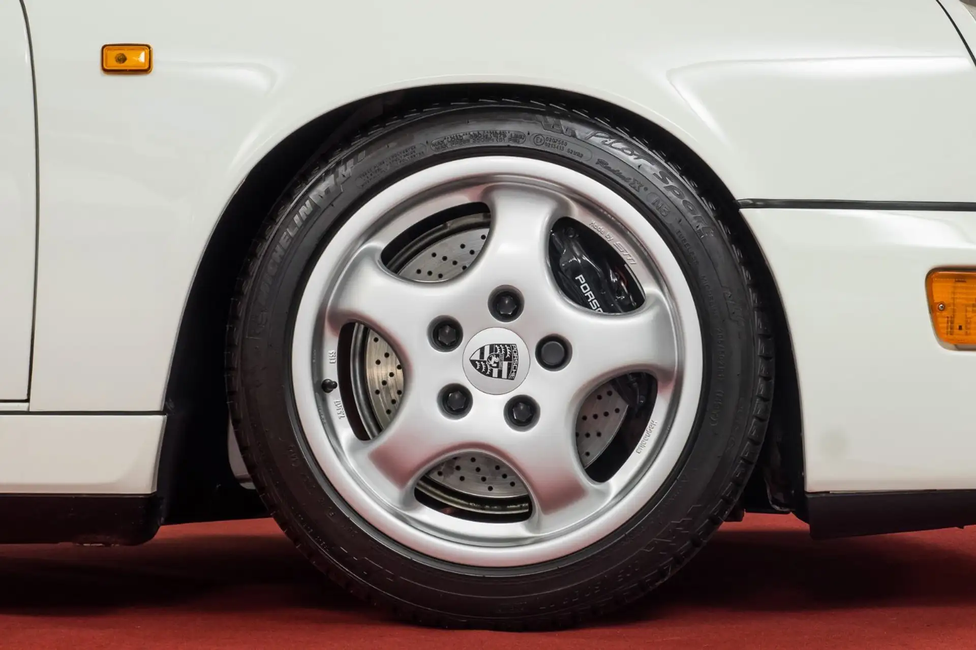 포르쉐 911 Carrera Coupe 1992 흰색 사진 8