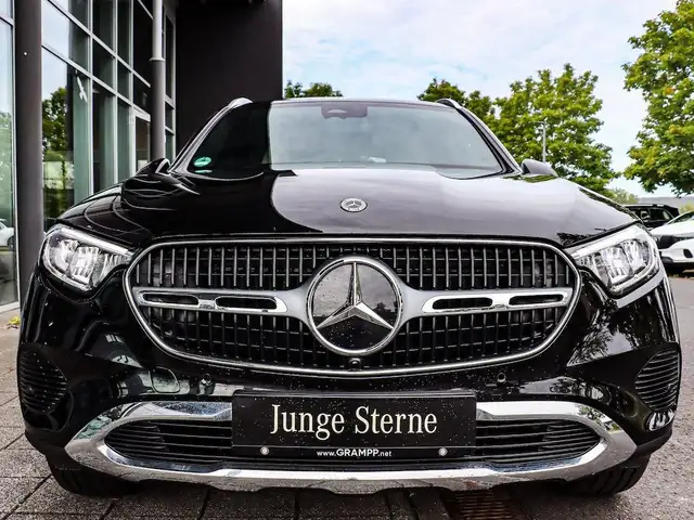 Mercedes-Benz GLC view 11