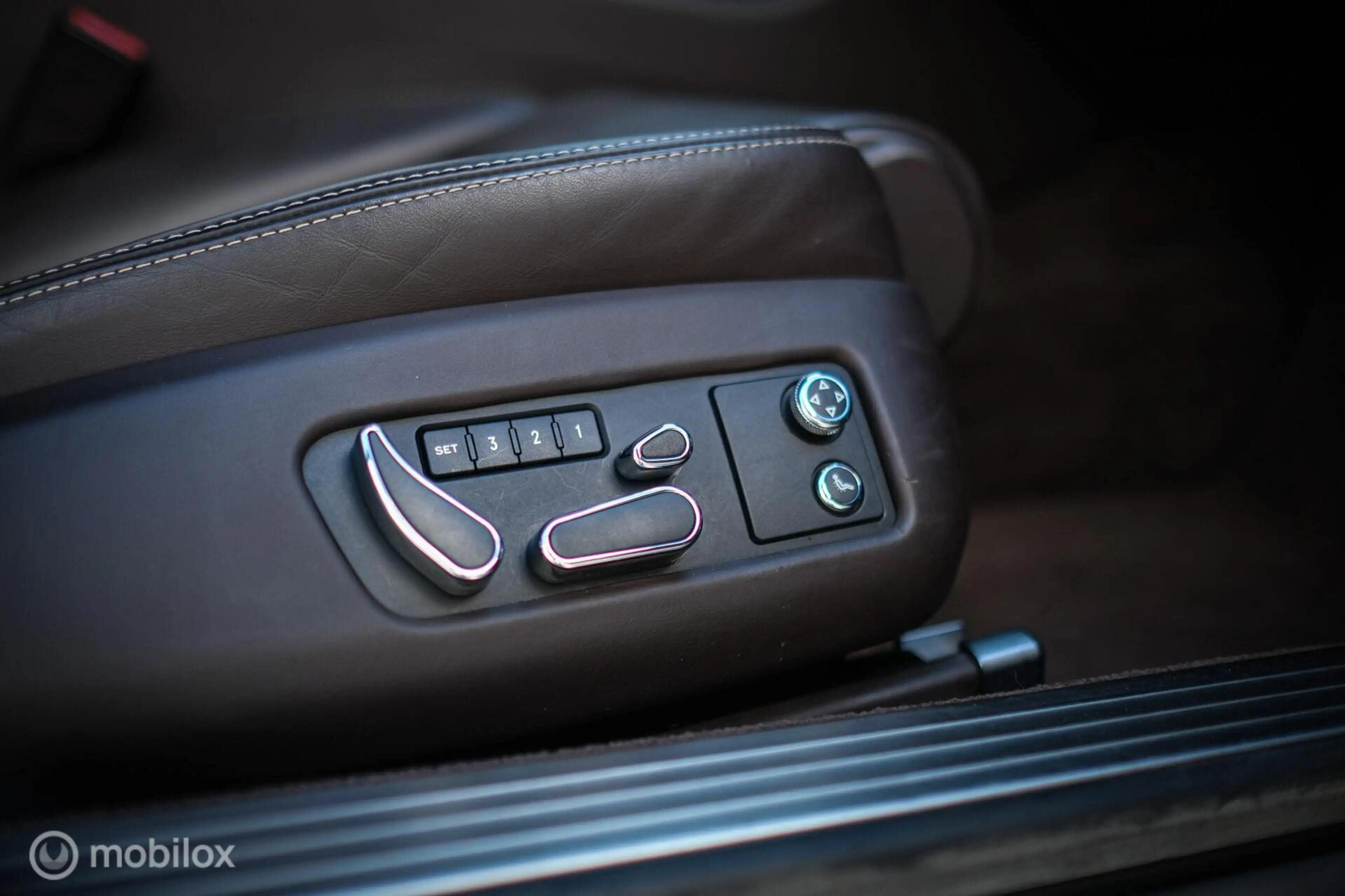 Bentley Continental GT 4.0 V8 508 pk | Youngtimer | LED | Facelift | Came — photo 31