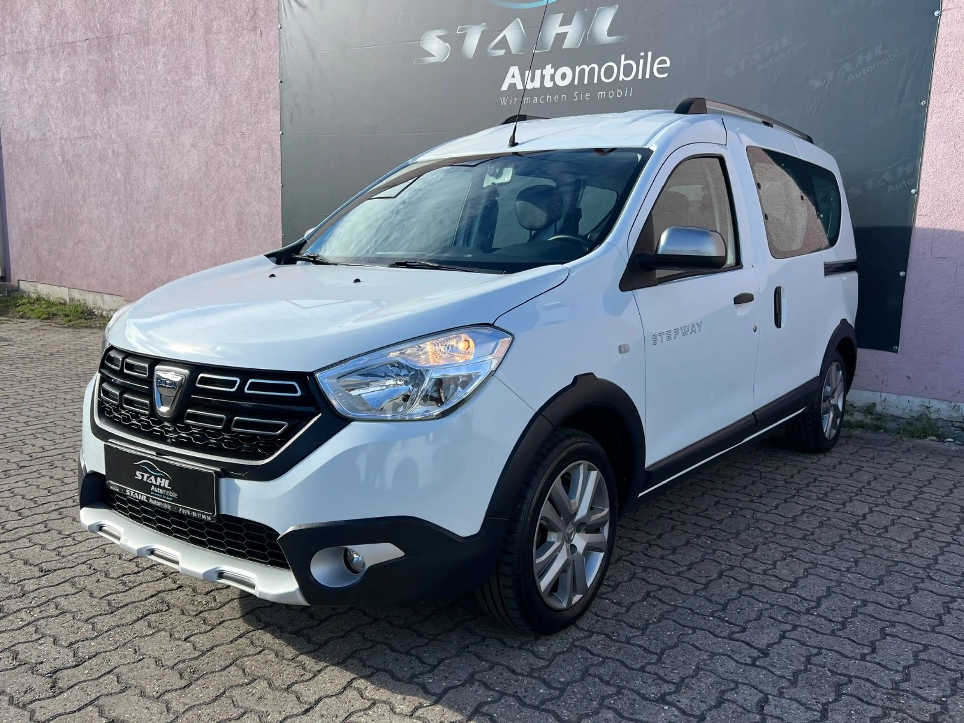 Dacia Dokker Stepway Celebration*1.Hand*Navi*Klima*Top