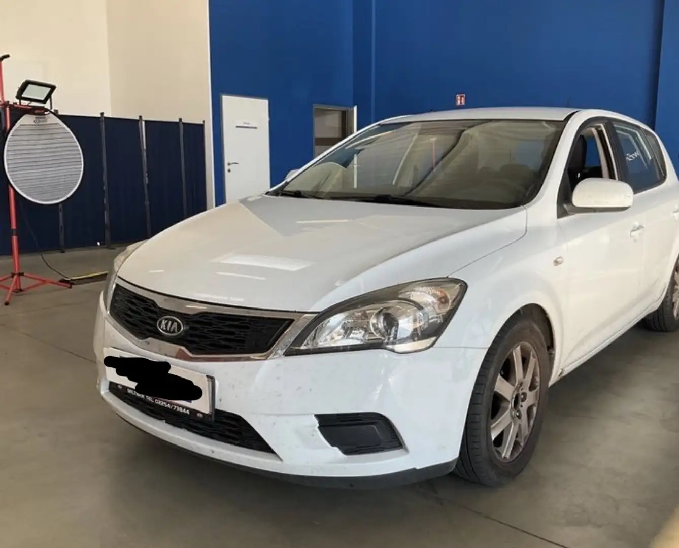Kia Ceed / cee'd 1,6 CRDi Cool Navigator 07/2026 + 4 Monate - 2