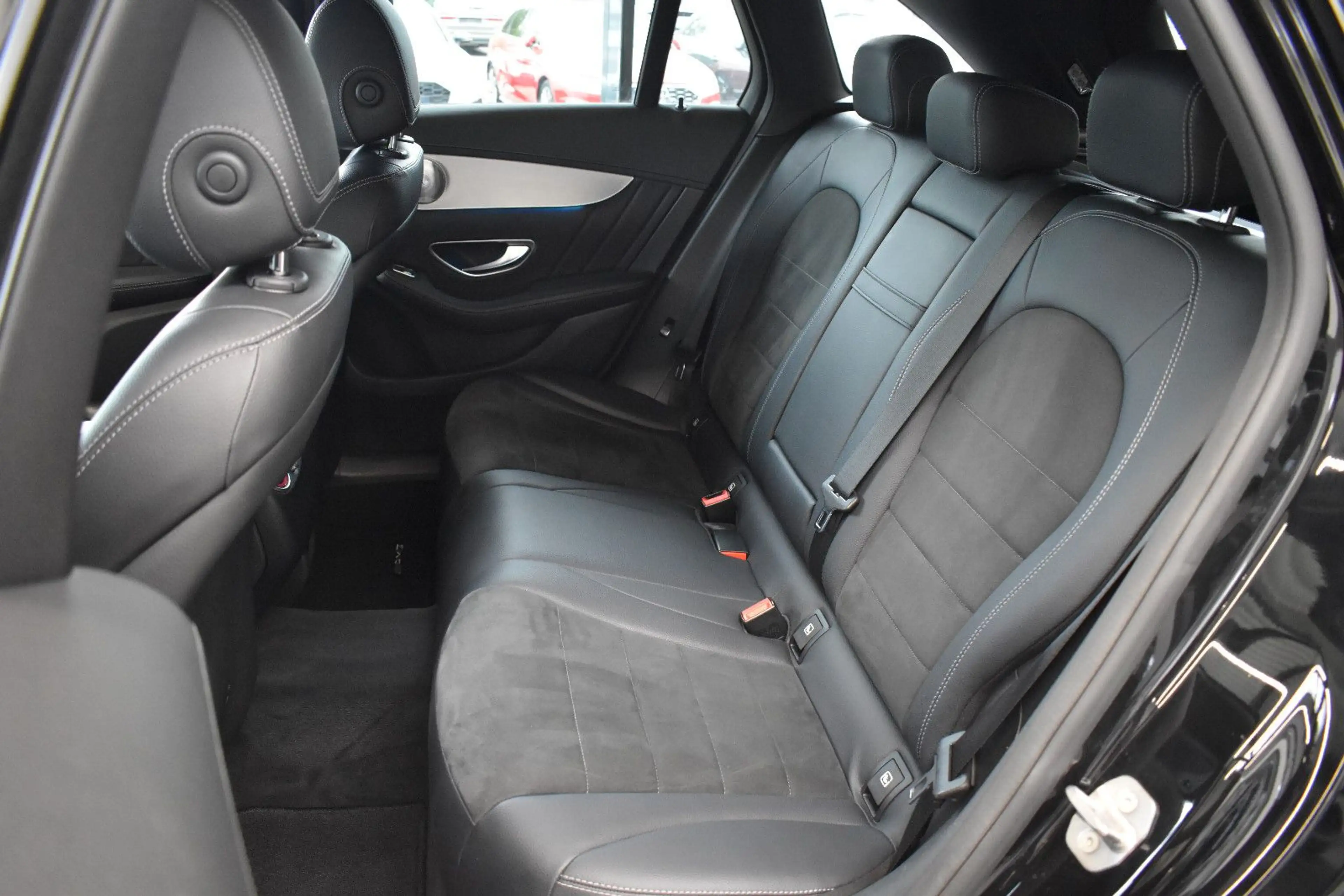 Mercedes-Benz GLC 350 GLC350d 4Matic AMG-Line LED~Navi~RFK~Burmester — photo 11
