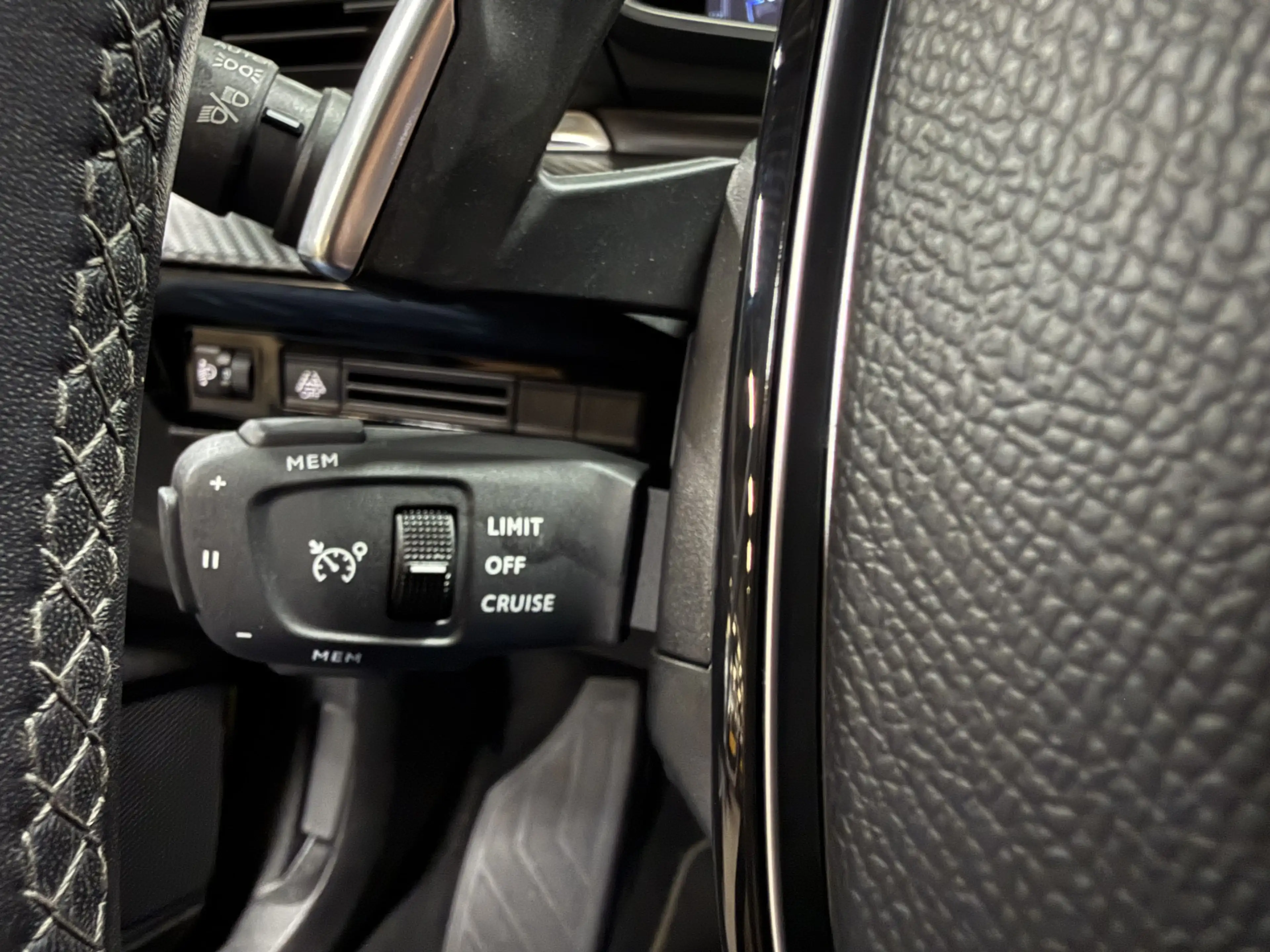 Peugeot 508 1.6 PureTech Active // Autom // Carplay — photo 22