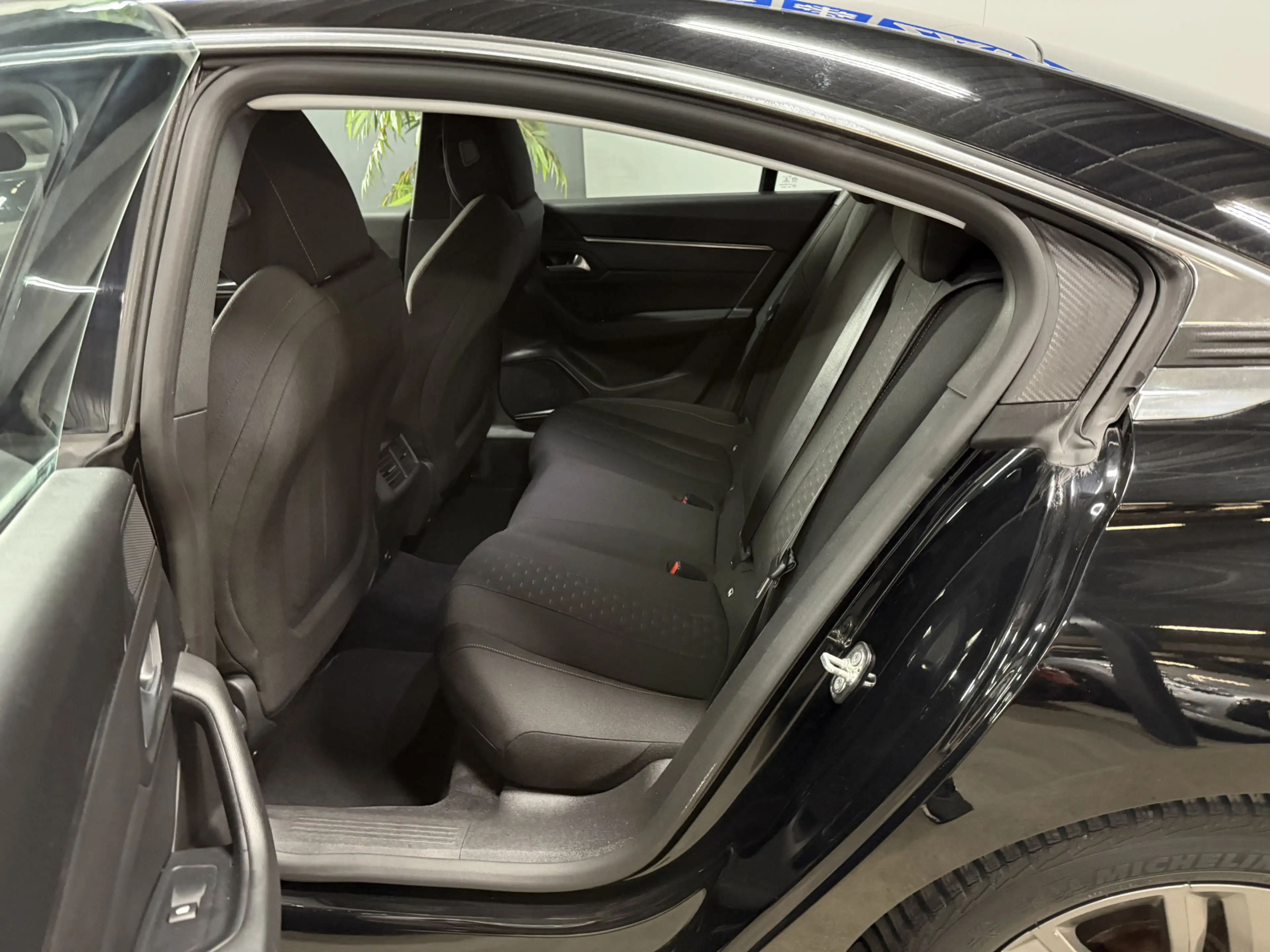 Peugeot 508 1.6 PureTech Active // Autom // Carplay — photo 9