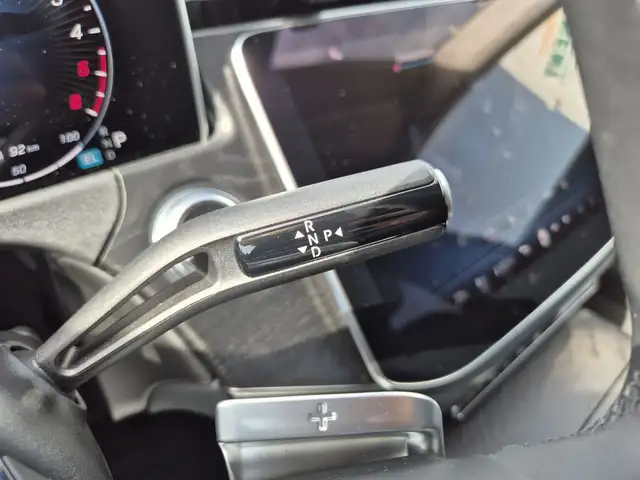 Mercedes-Benz E-Class view 10