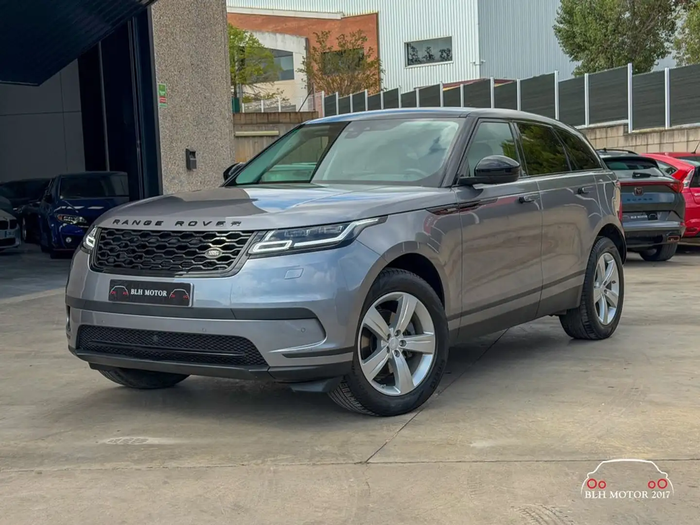 Land Rover Range Rover Velar 2.0D S 4WD Aut. 180 Gris - 1