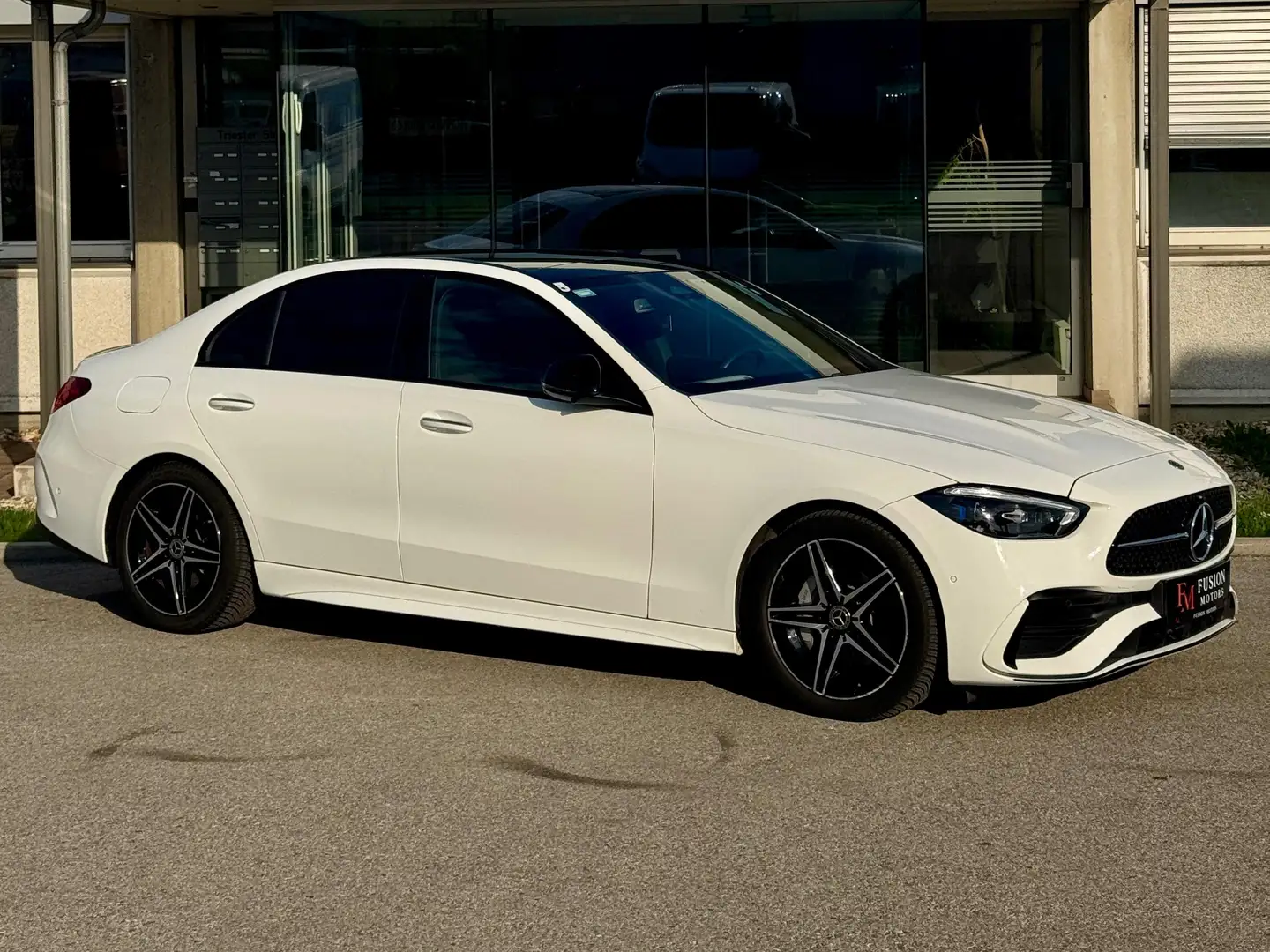 Mercedes-Benz C 300 d*AMG-Paket*1.Besitz*SZH*Pano*LED* Weiß - 1
