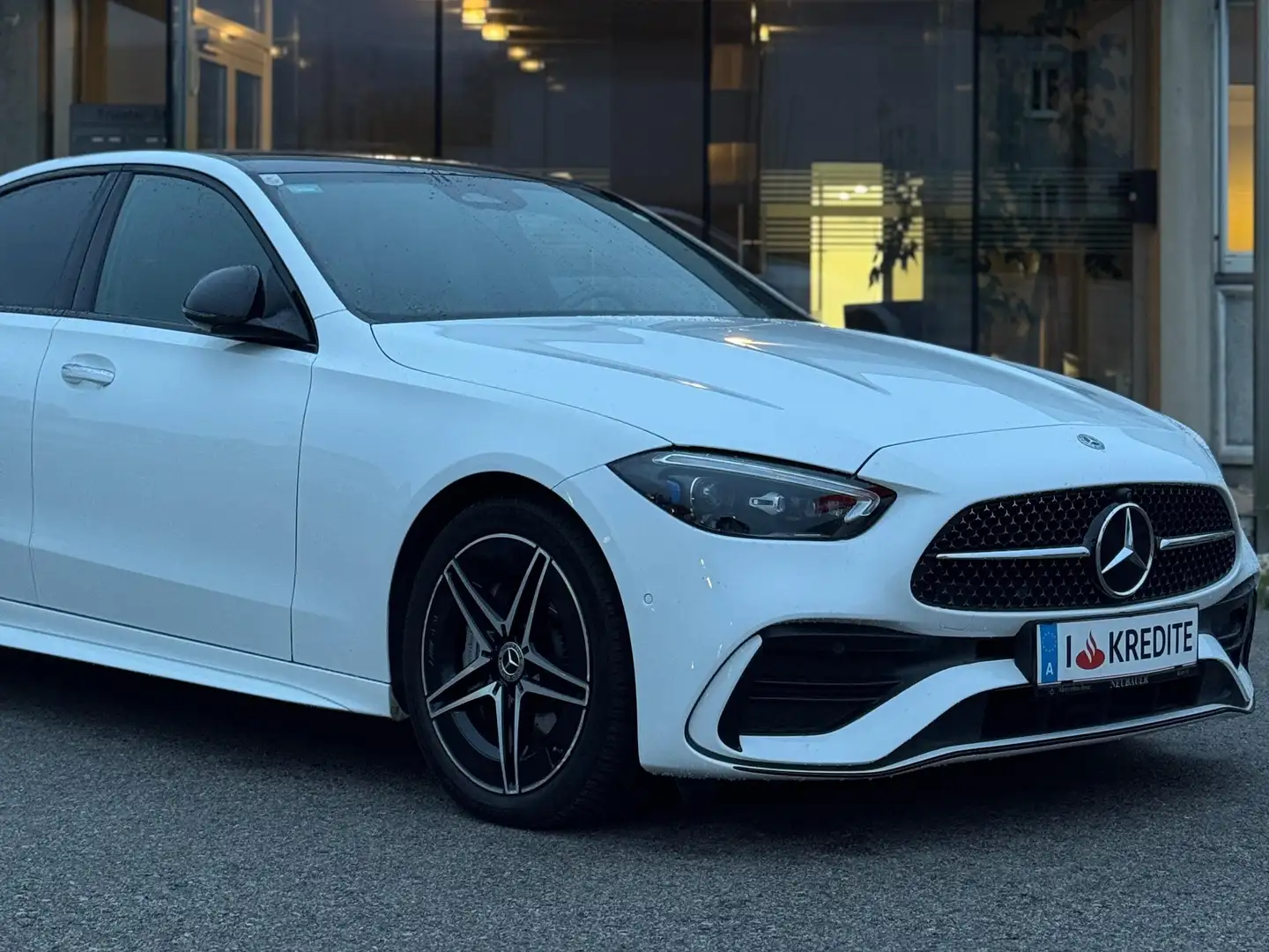 Mercedes-Benz C 300 d*AMG-Paket*1.Besitz*SZH*Pano*LED* Weiß - 2