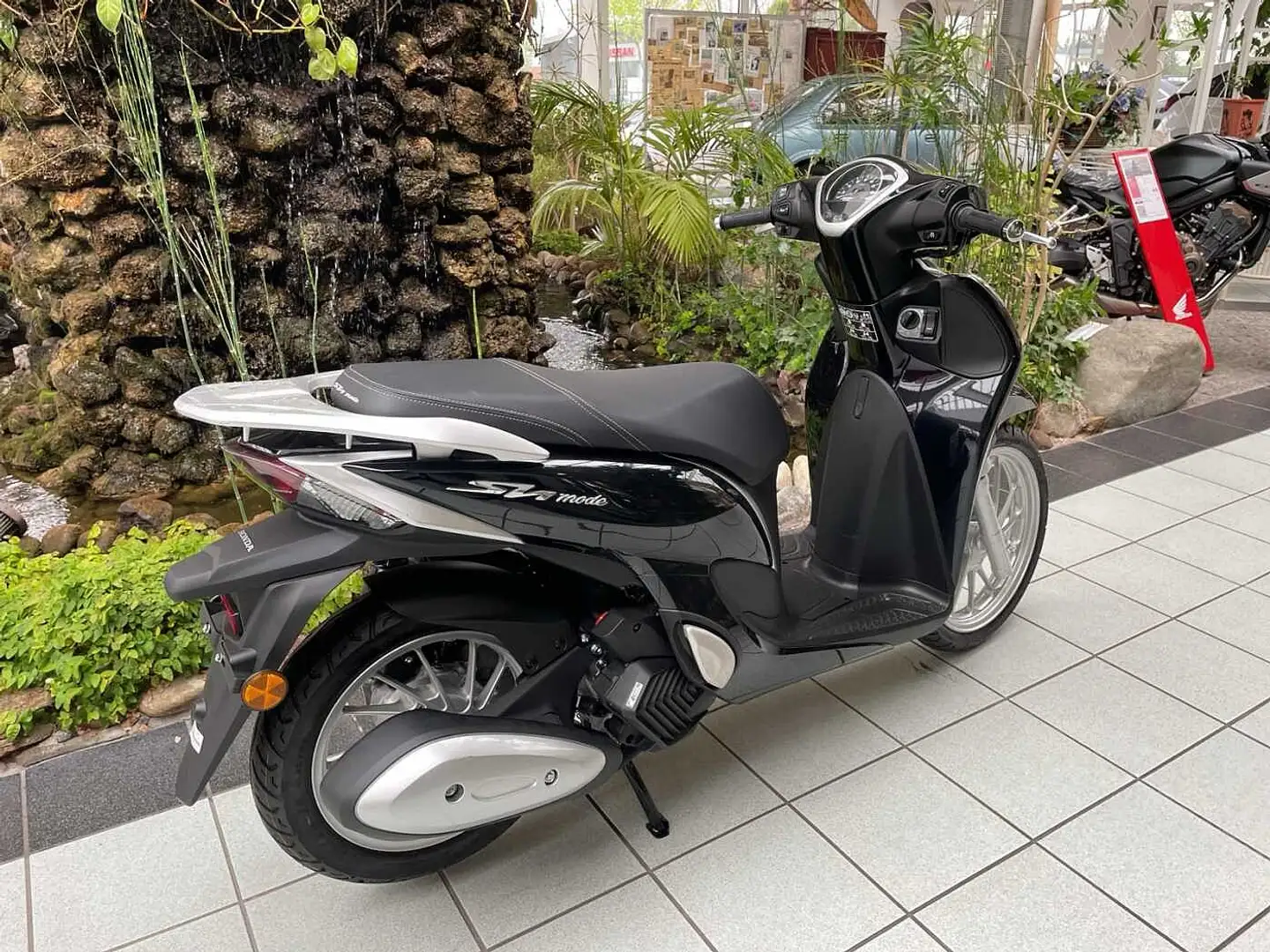 Honda SH 125 Mode Schwarz - 2