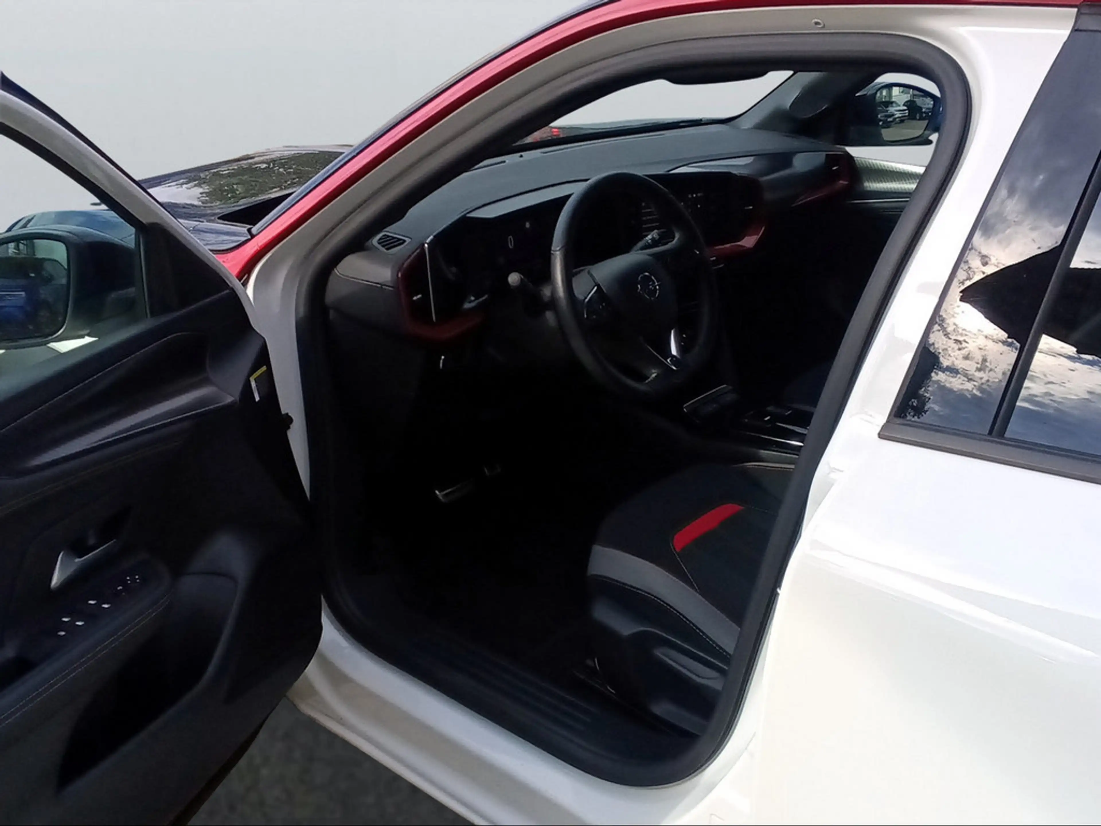 Opel Mokka-E — photo 5
