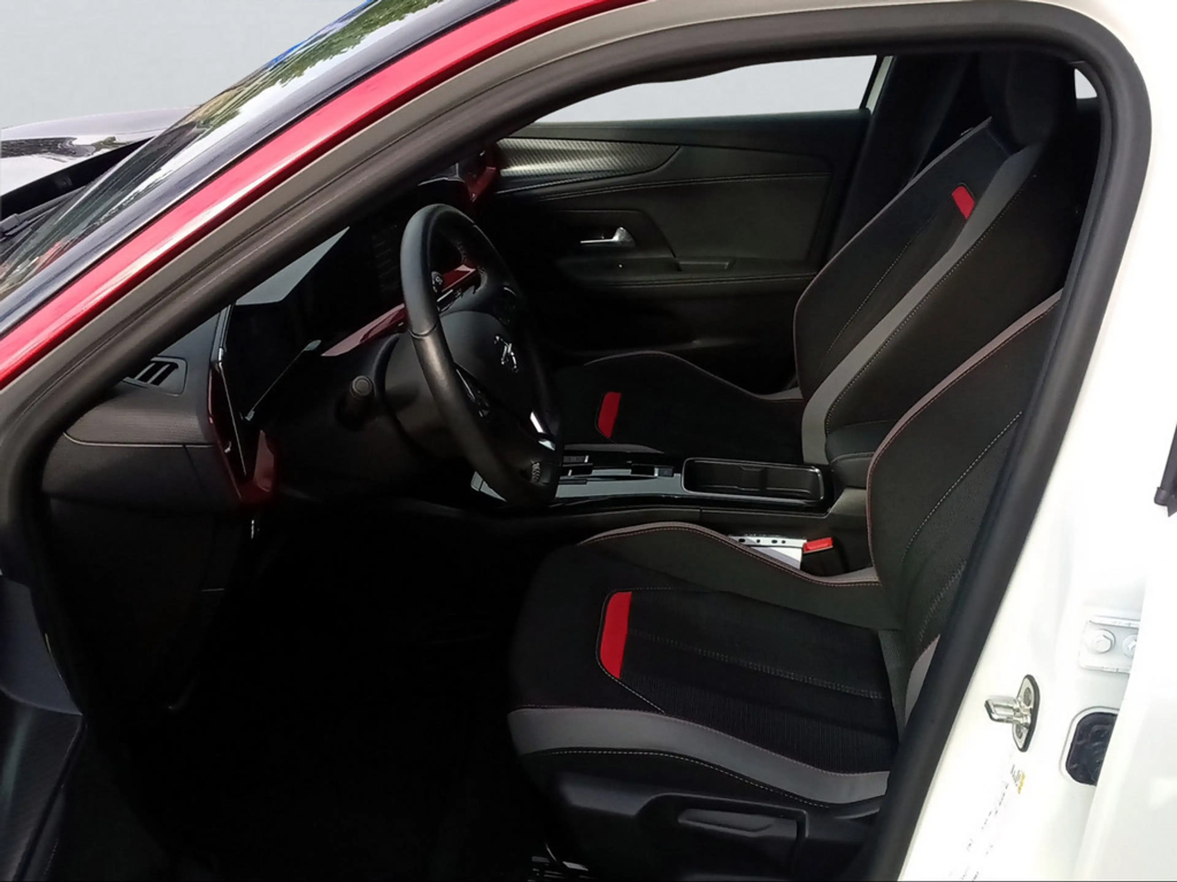 Opel Mokka-E — photo 4