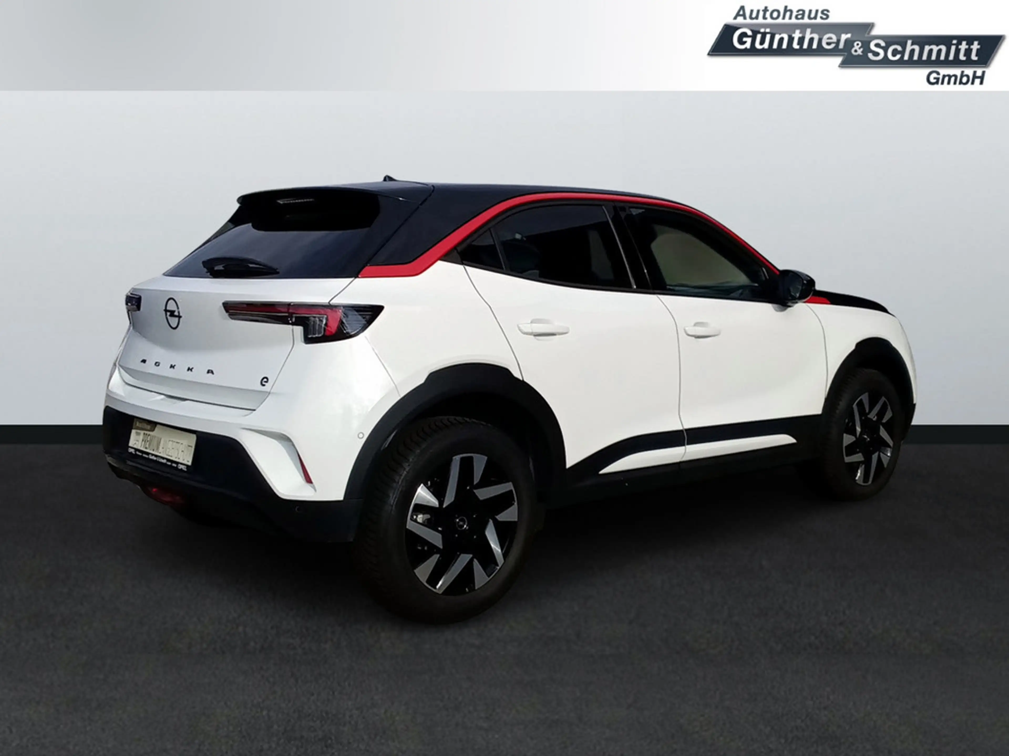 Opel Mokka-E — photo 13