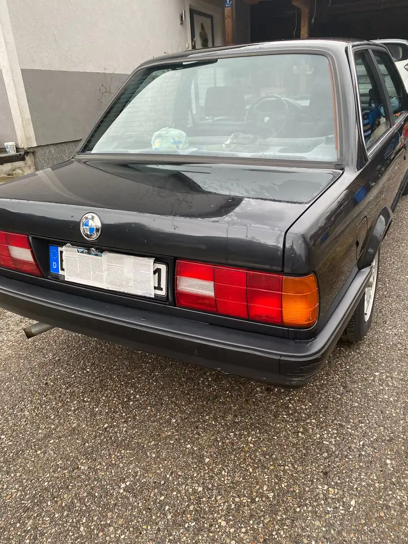 BMW 318 318i - 2