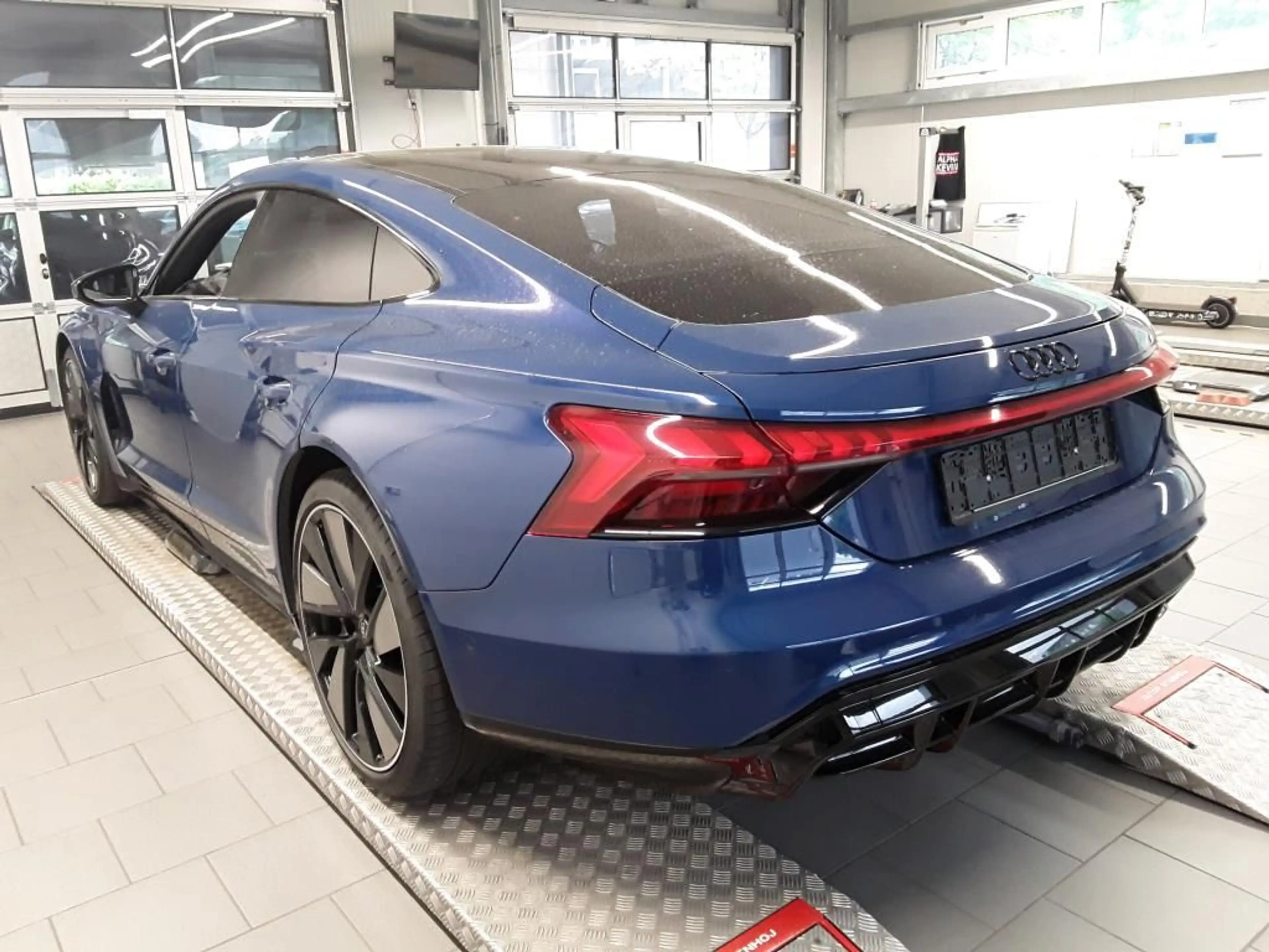 Audi e-tron GT basis quattro — photo 2