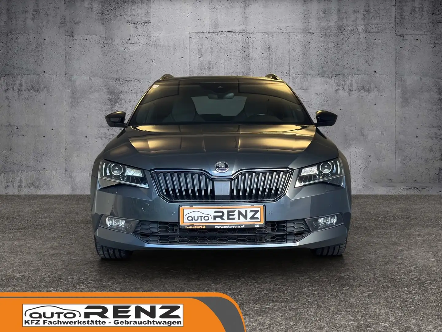 Skoda Superb Sportline, Standheizung, viele Extras Gris - 2