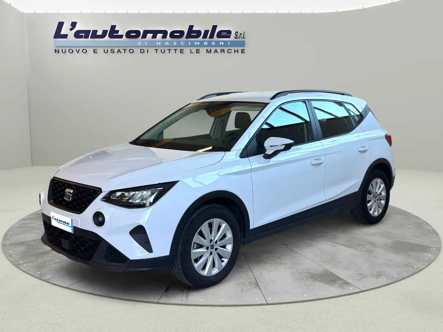 SEAT Arona 1.0 ecotsi Style 95cv Blanc - 1
