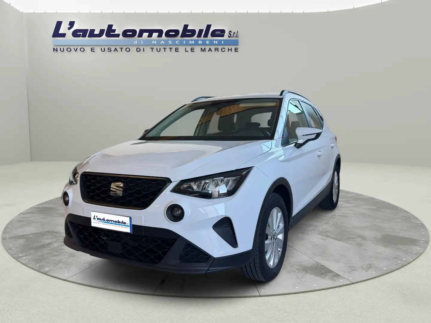 SEAT Arona 1.0 ecotsi Style 95cv Blanc - 2