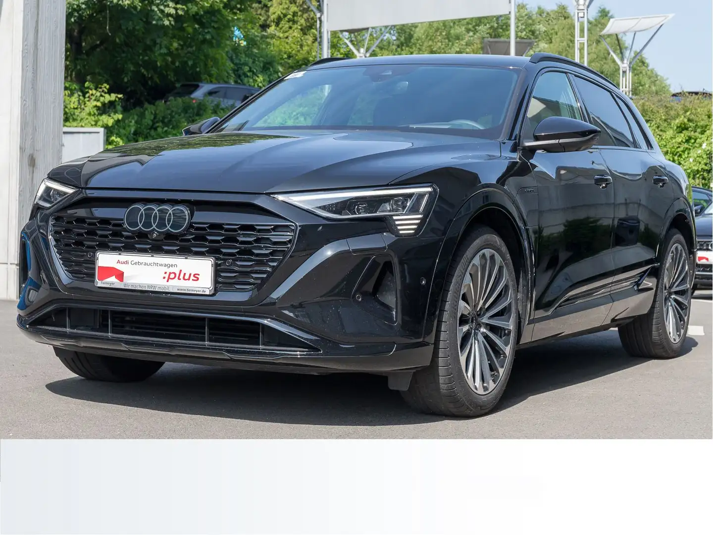 Audi Q8 e-tron 55 Q ADVANCED DIGI-MATRIX HuD 360 LM21 Schwarz - 2