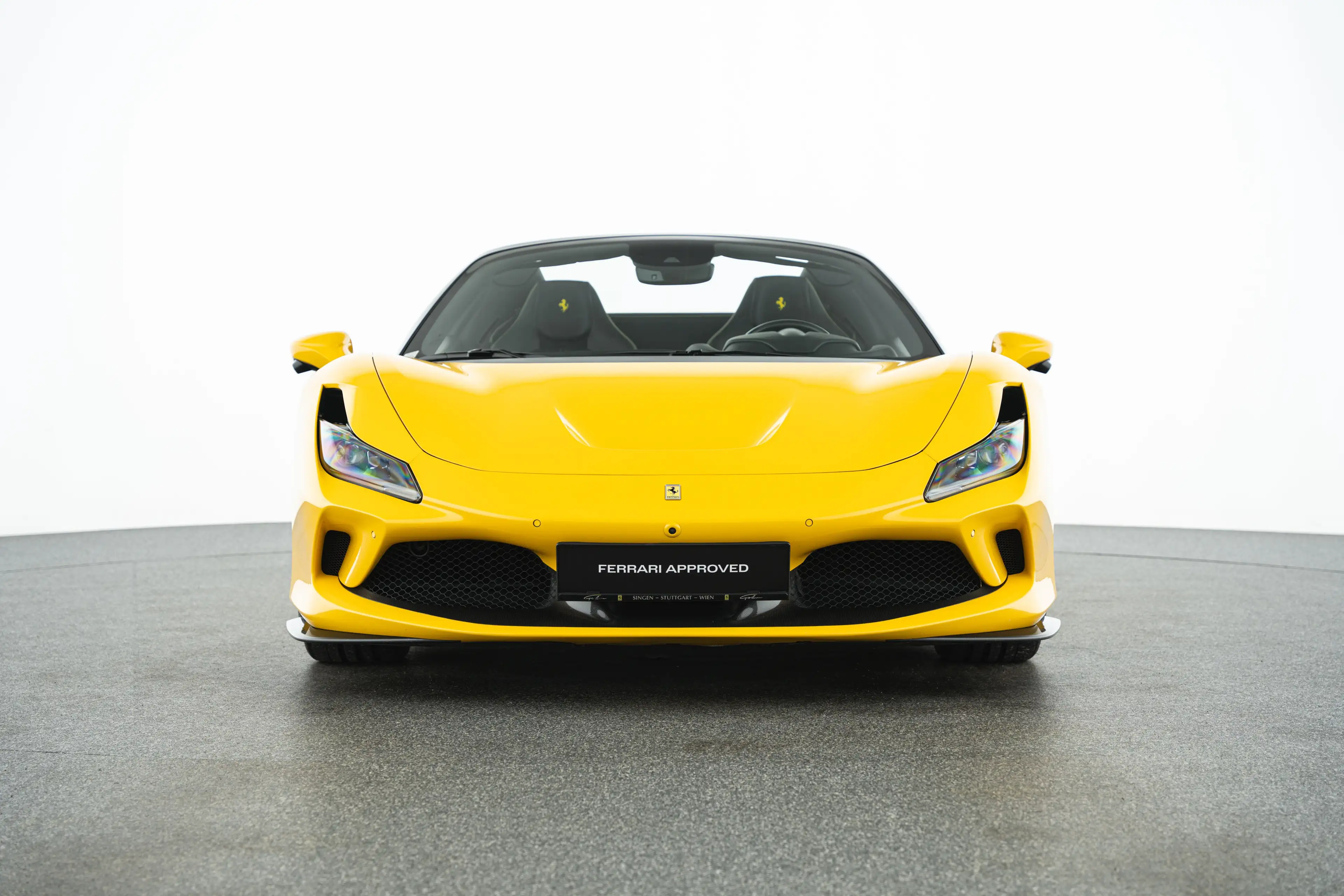 Ferrari F8 Spider — photo 2