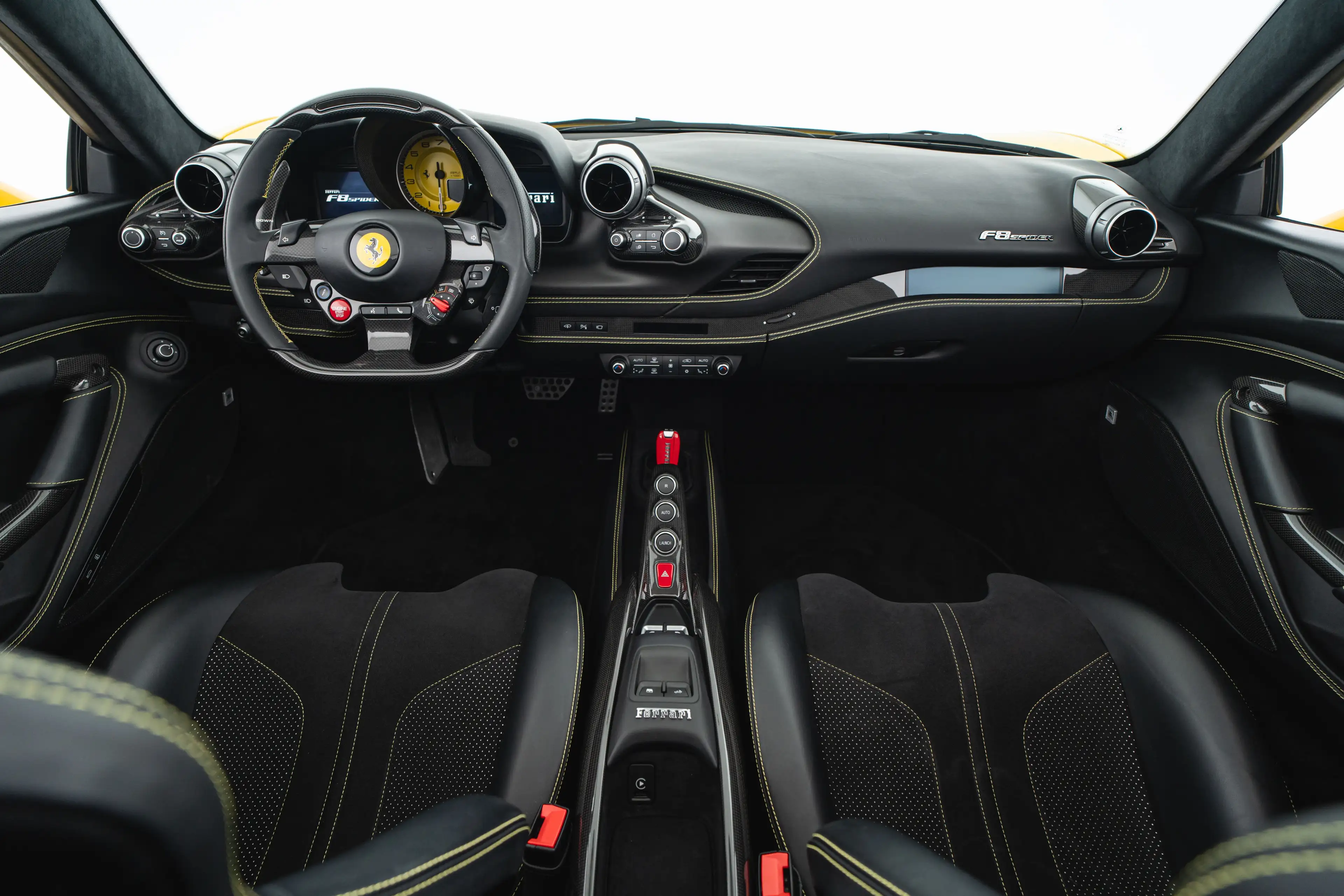 Ferrari F8 Spider — photo 10