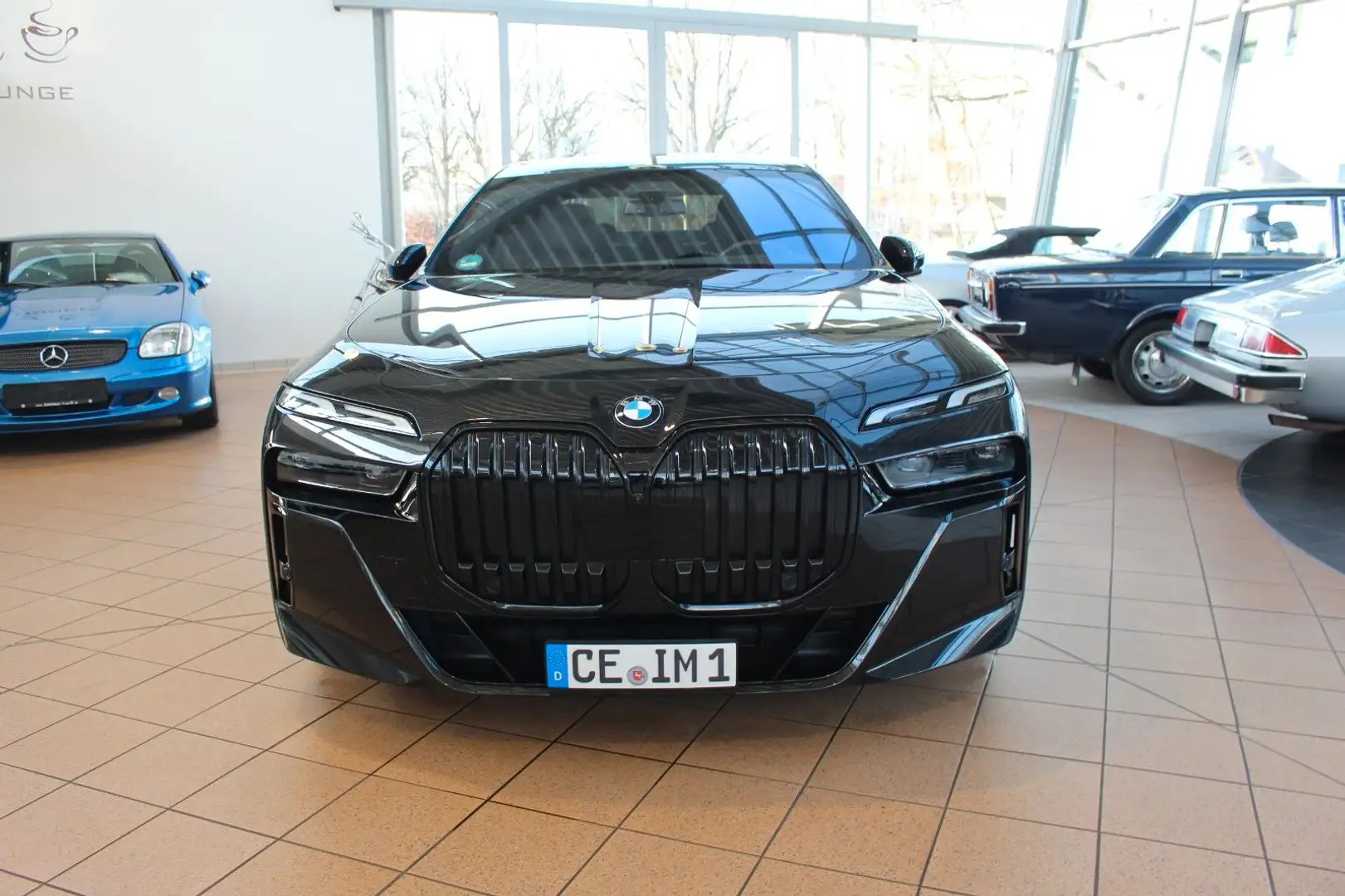 BMW 740 7 740 d xDrive M Sport+8-fach+ Schwarz - 1