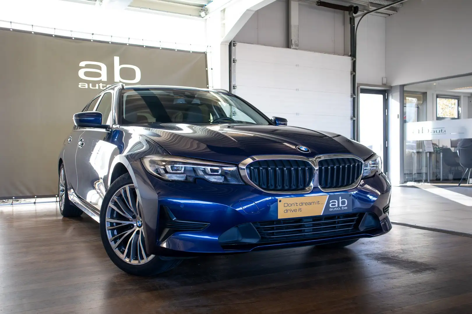 BMW 318 d TOURING, LEDER, HEAD-UP, ZETELVERW,1STE EIGENAAR Bleu - 2