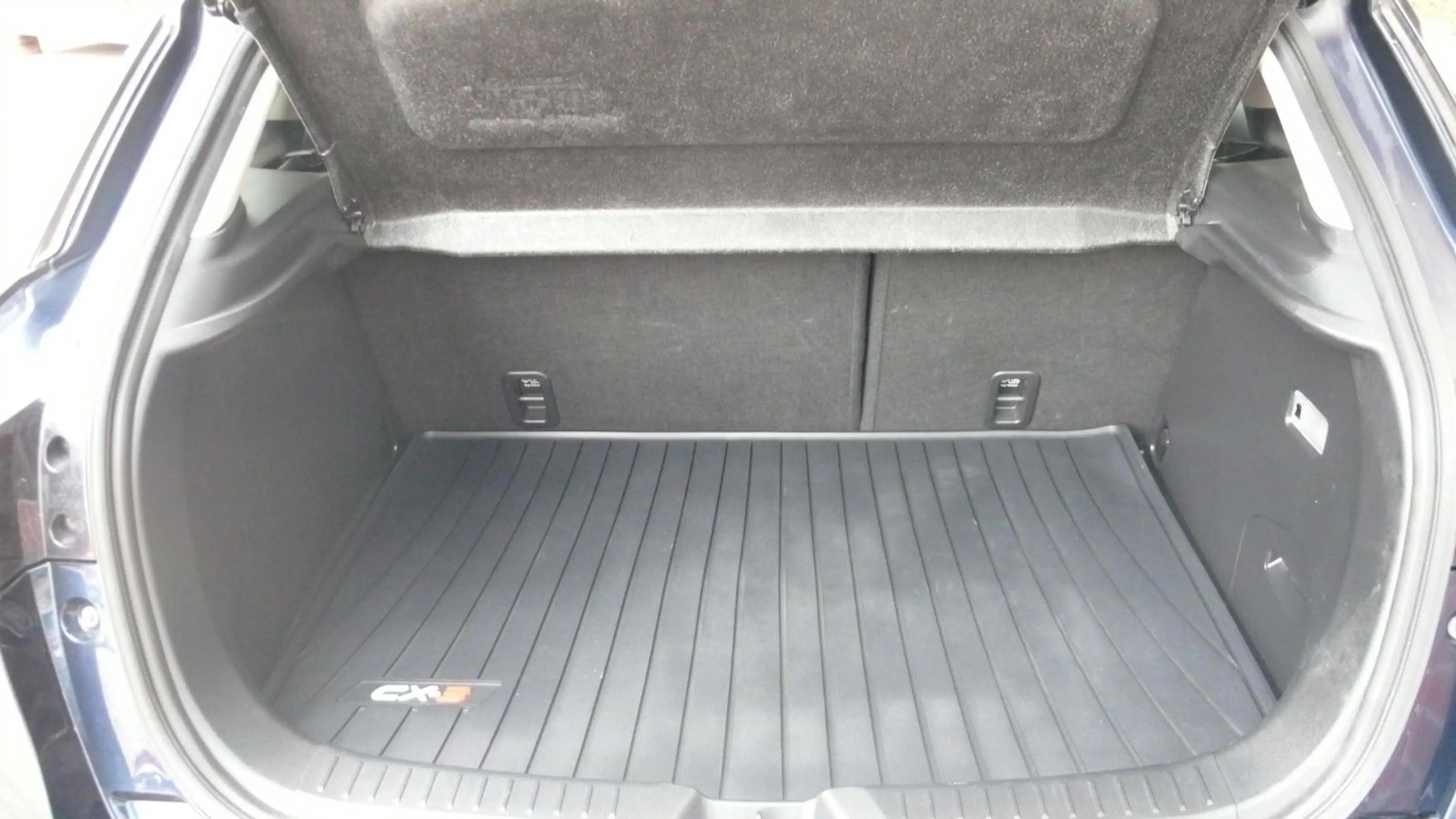 Mazda CX-3 Exclusive Allrad Navi Ganzjahresreifen — photo 7