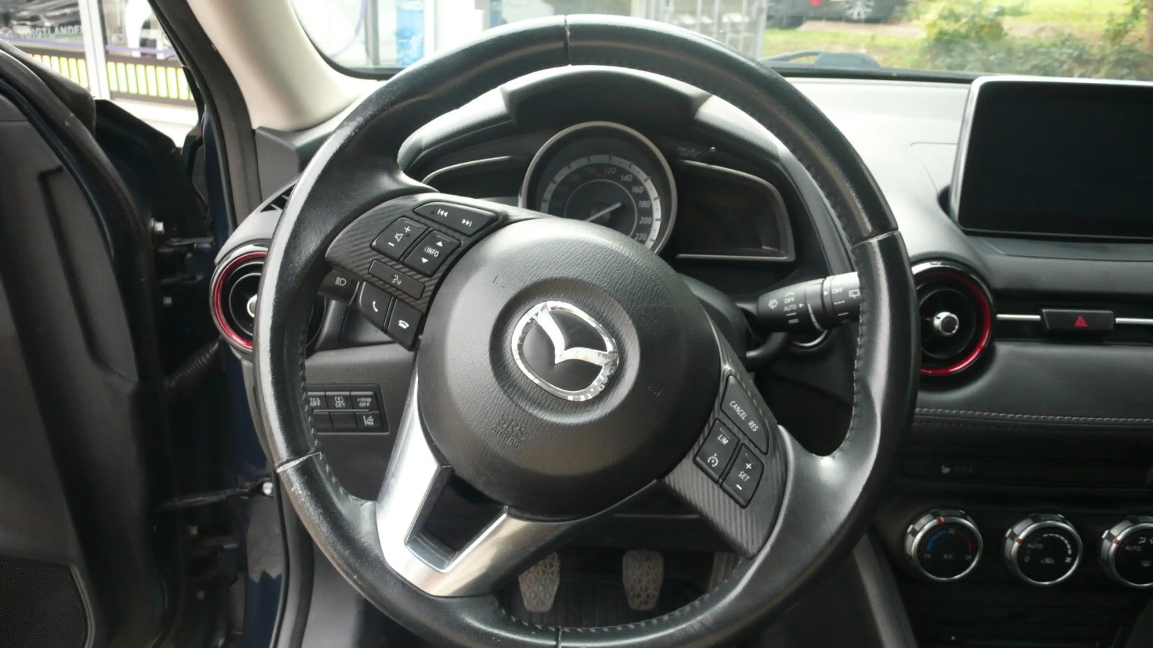 Mazda CX-3 Exclusive Allrad Navi Ganzjahresreifen — photo 9