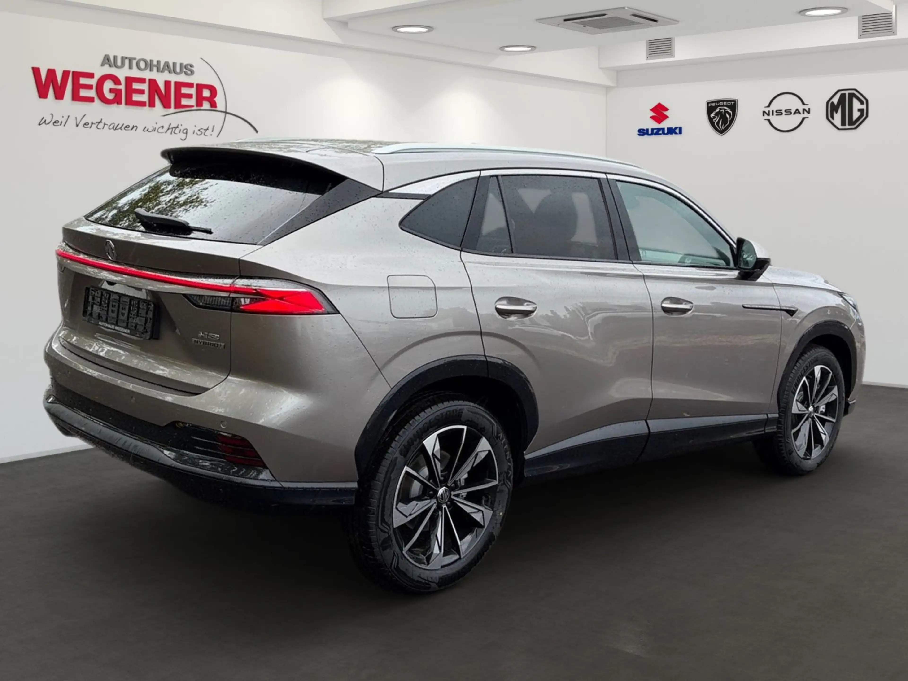 MG HS MG HS Hybrid+ Luxury MY25.5 — photo 3