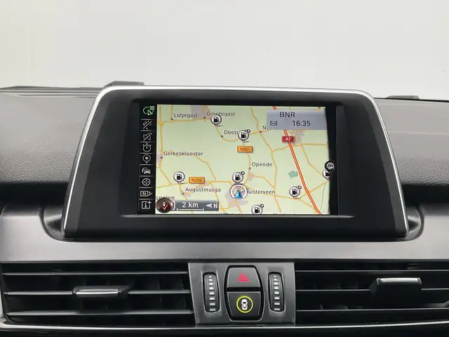 BMW 2 Series view 6