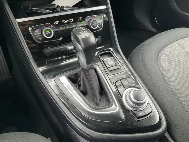 BMW 2 Series view 5
