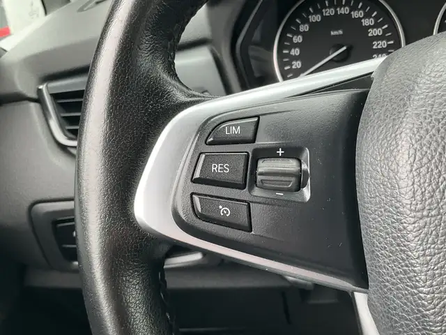 BMW 2 Series view 14