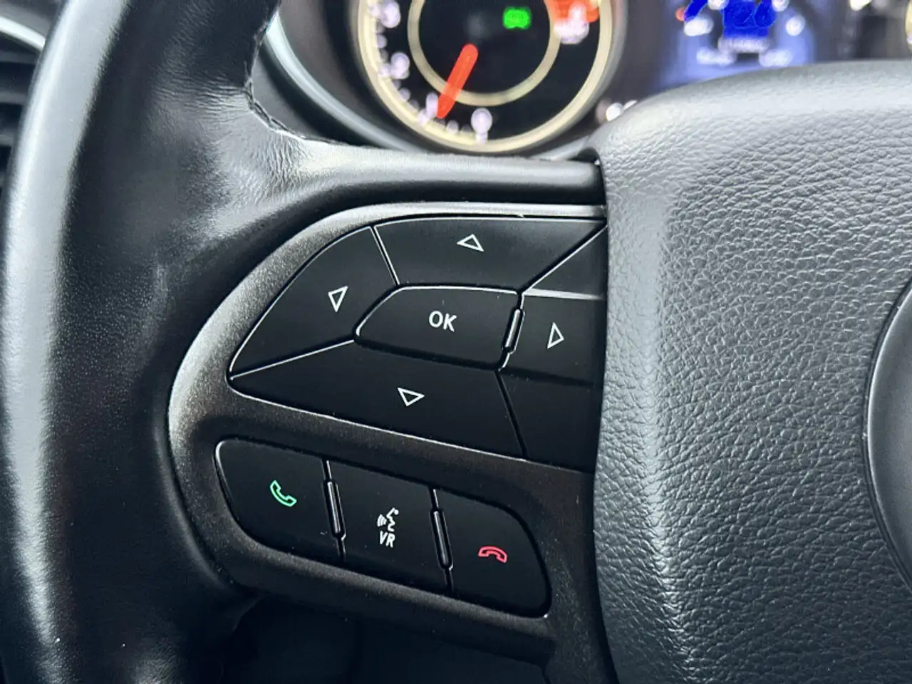 Jeep Cherokee снимка Jeep Cherokee