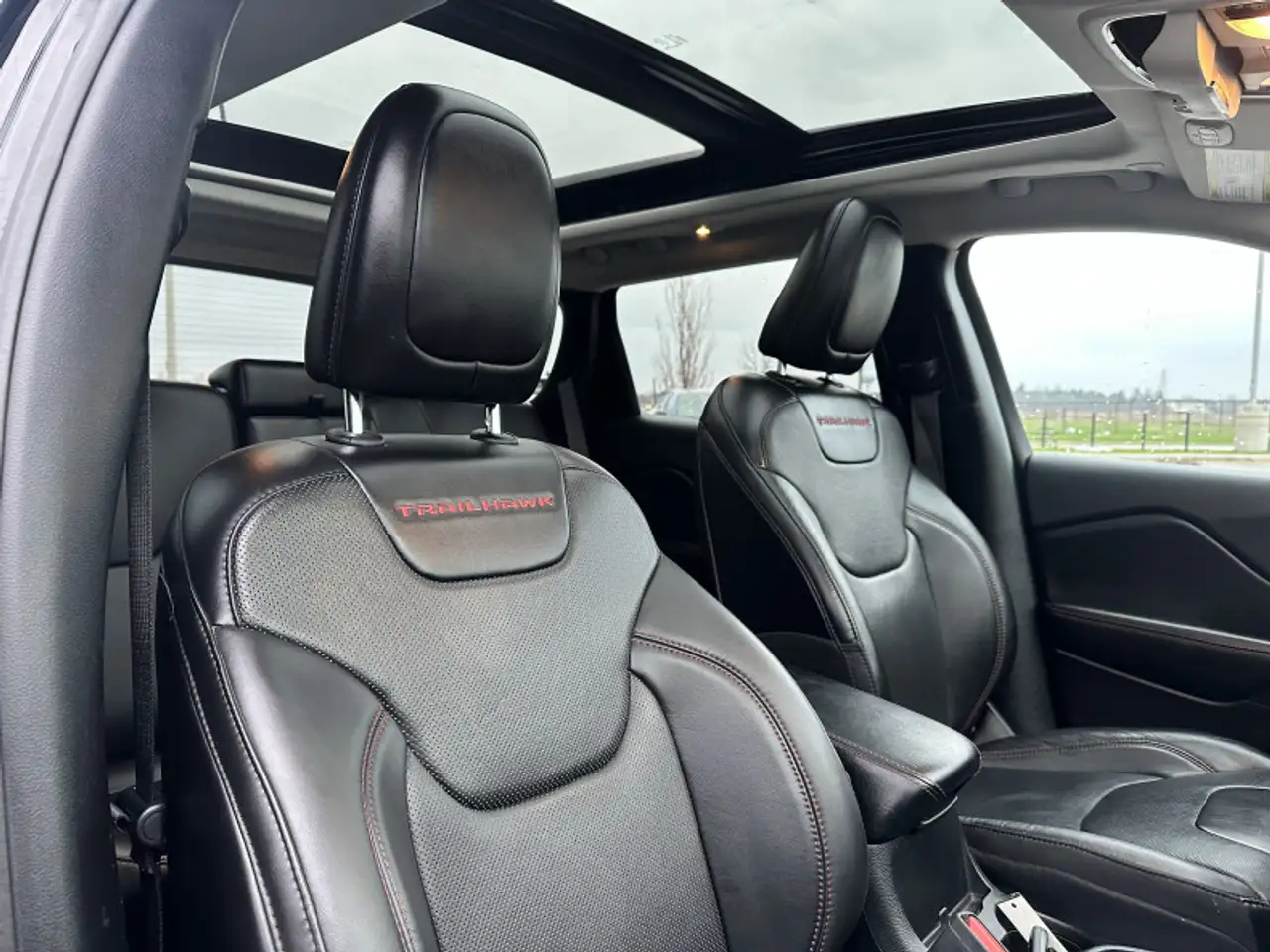 Jeep Cherokee снимка Jeep Cherokee