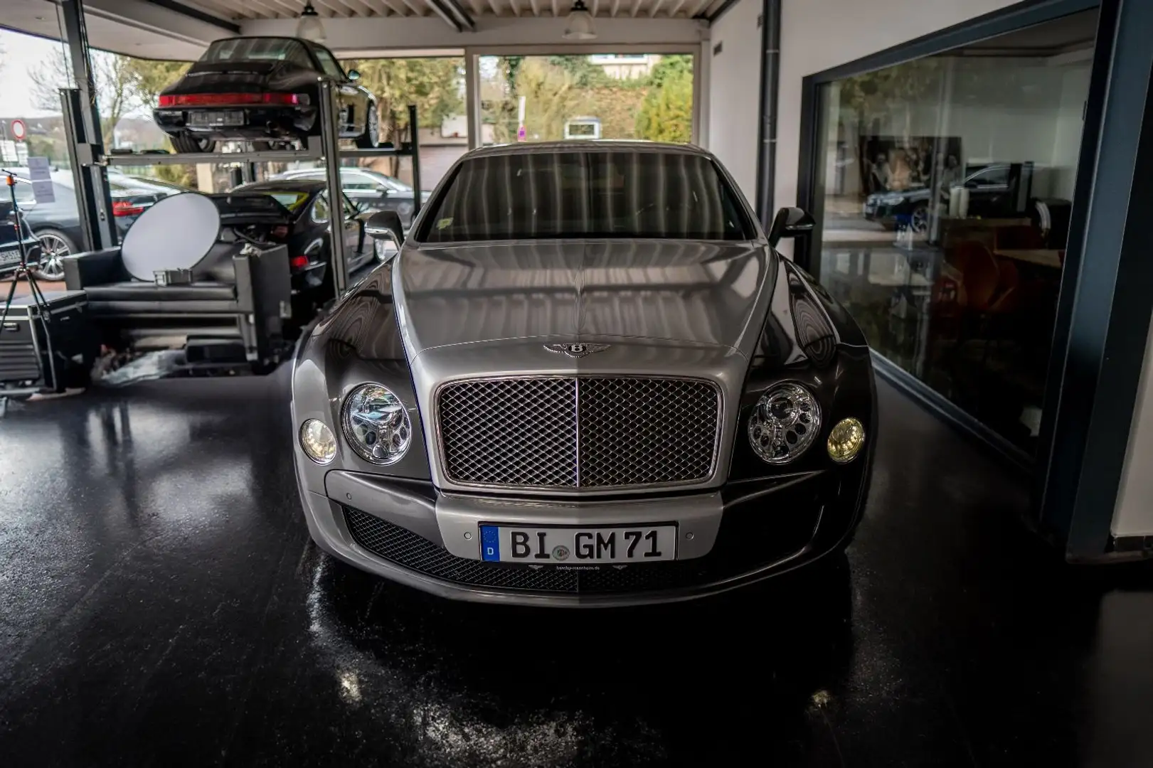 Bentley Mulsanne 6.8 Automatik Service neu Сірий - 2