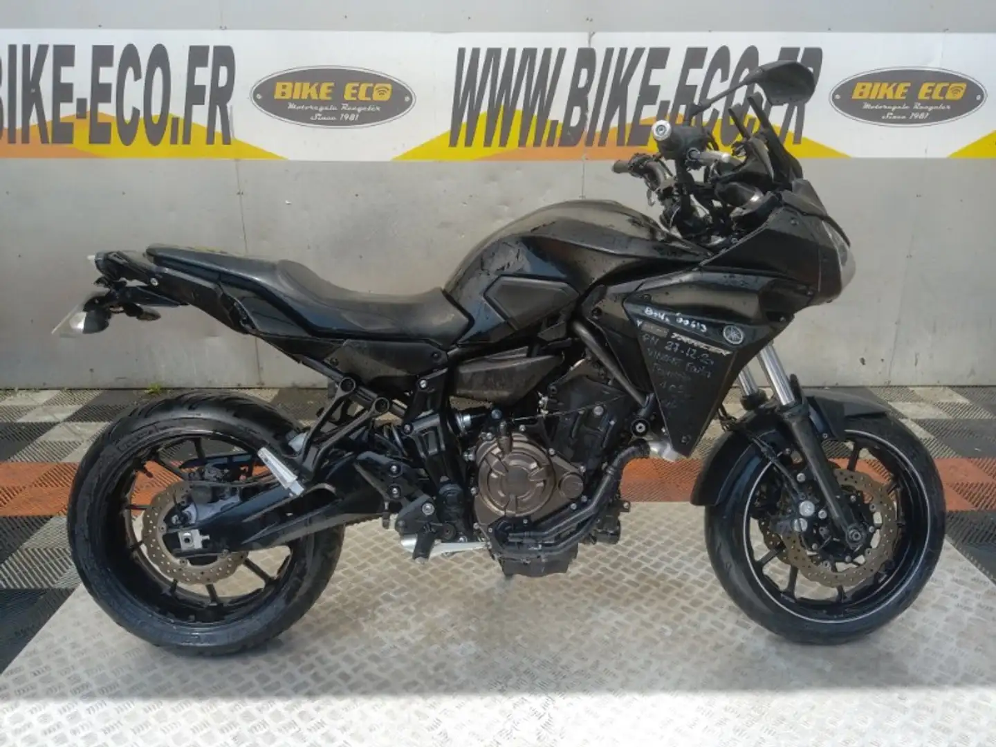 Yamaha MT-07 Noir - 1