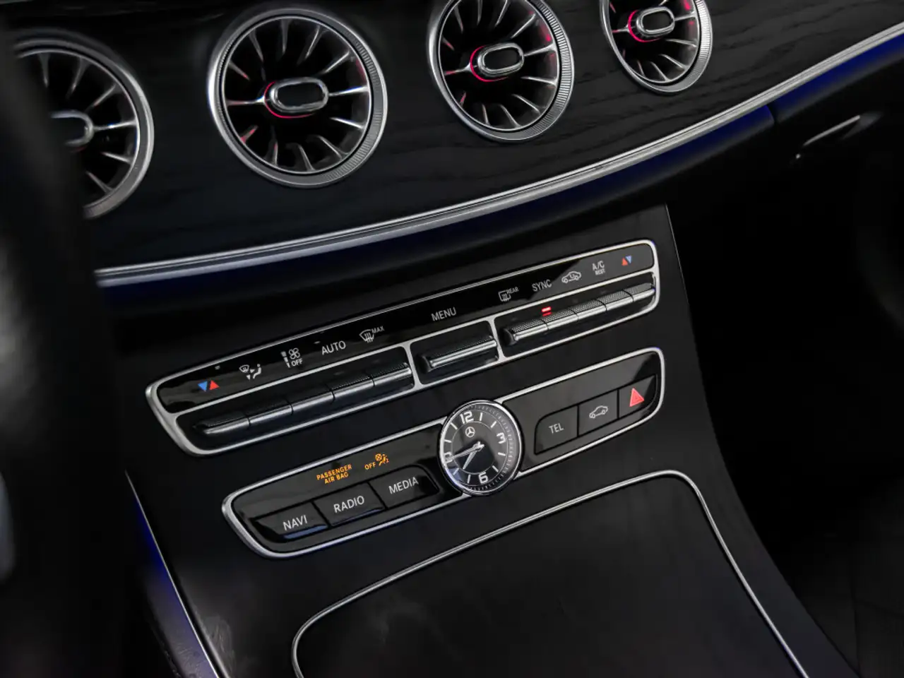 Mercedes-Benz E-Class fotografie Mercedes-Benz E-Class