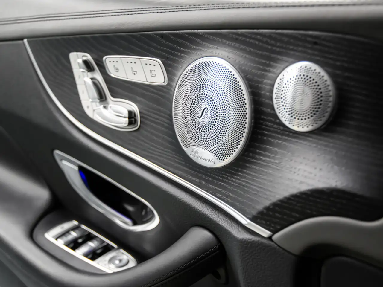 Mercedes-Benz E-Class fotografie Mercedes-Benz E-Class