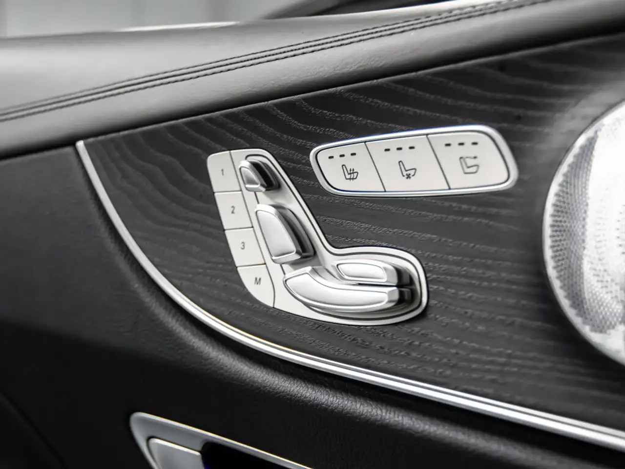 Mercedes-Benz E-Class fotografie Mercedes-Benz E-Class
