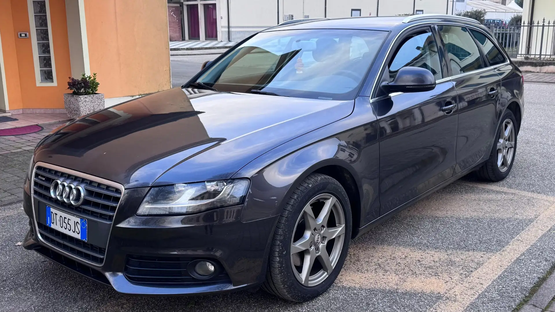 Audi A4 Avant 2.0 tdi quattro - 1