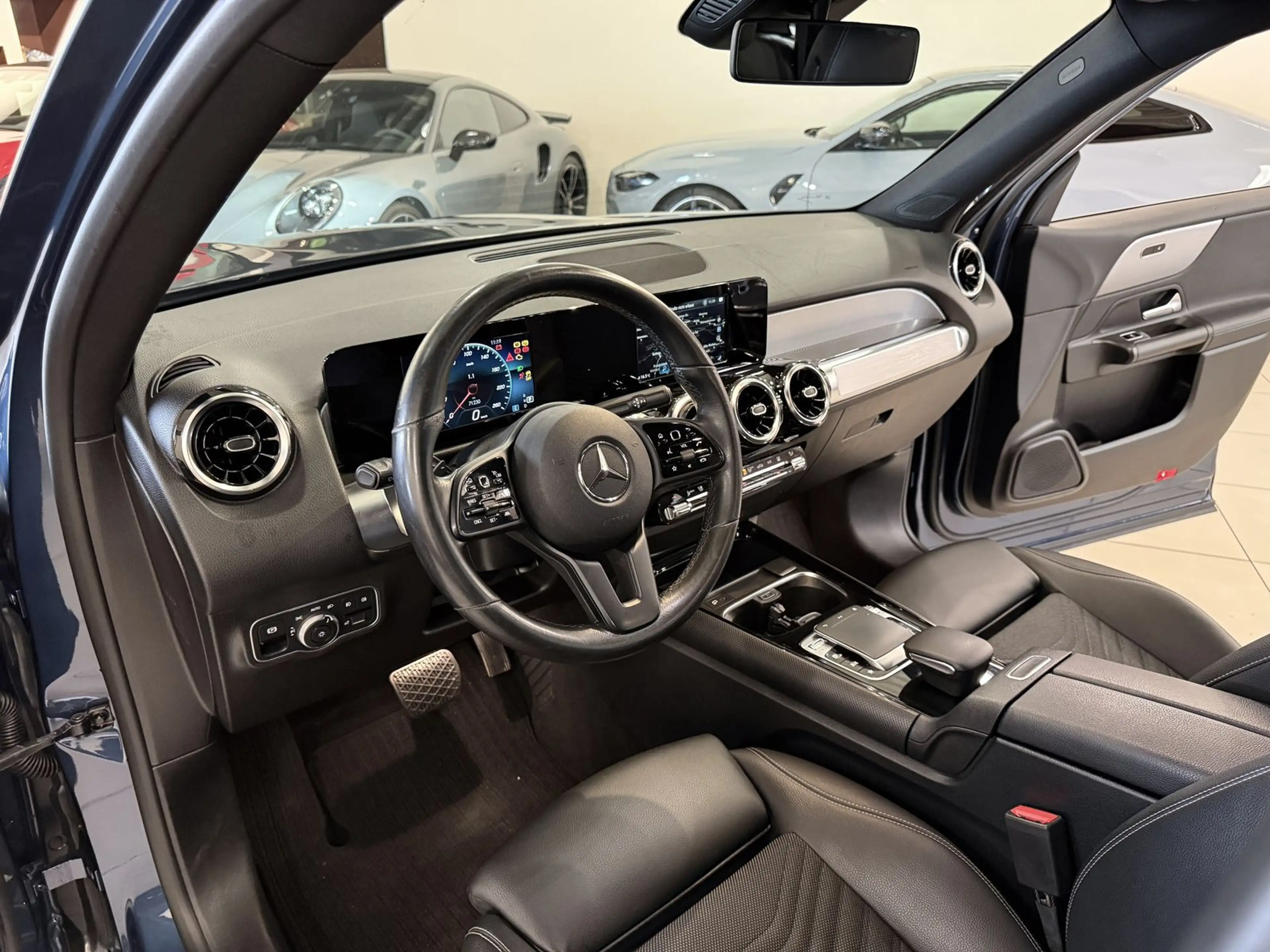 Mercedes-Benz GLB 220 d 4Matic Style *MULTIBEAM-AHK-STHZ* — photo 12