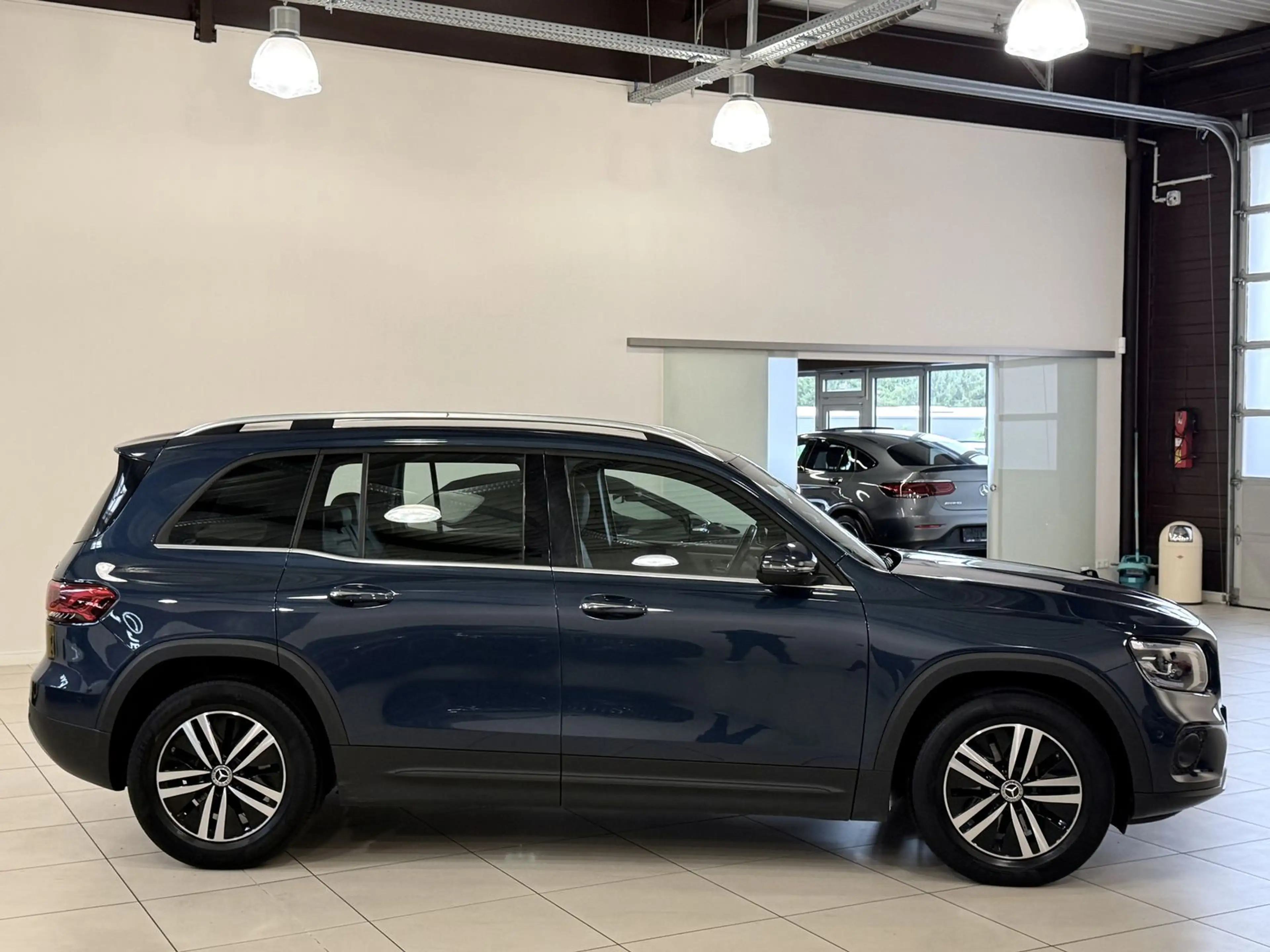 Mercedes-Benz GLB 220 d 4Matic Style *MULTIBEAM-AHK-STHZ* — photo 5