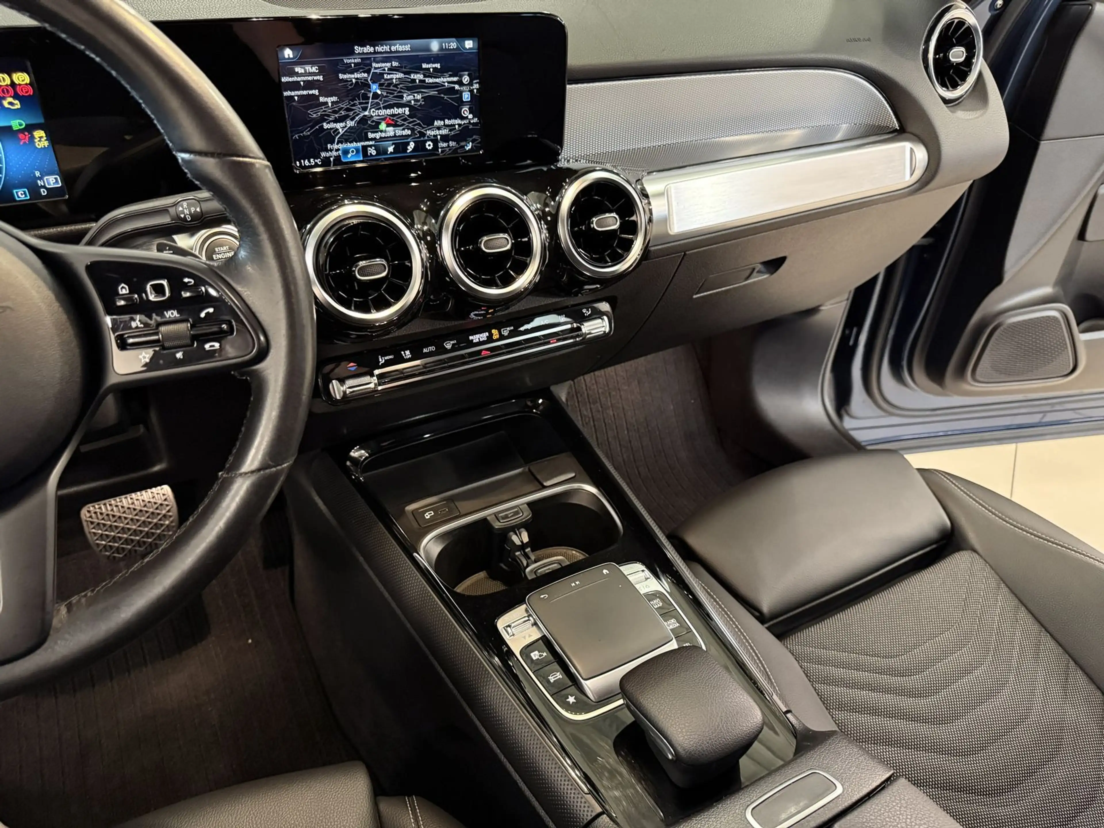 Mercedes-Benz GLB 220 d 4Matic Style *MULTIBEAM-AHK-STHZ* — photo 13