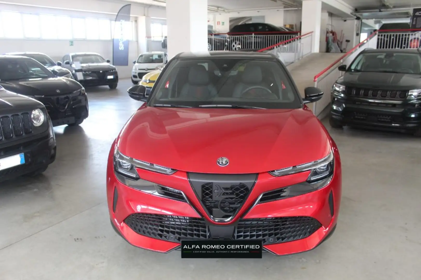 Alfa Romeo Junior 1.2 E-hybrid Speciale Roşu - 2