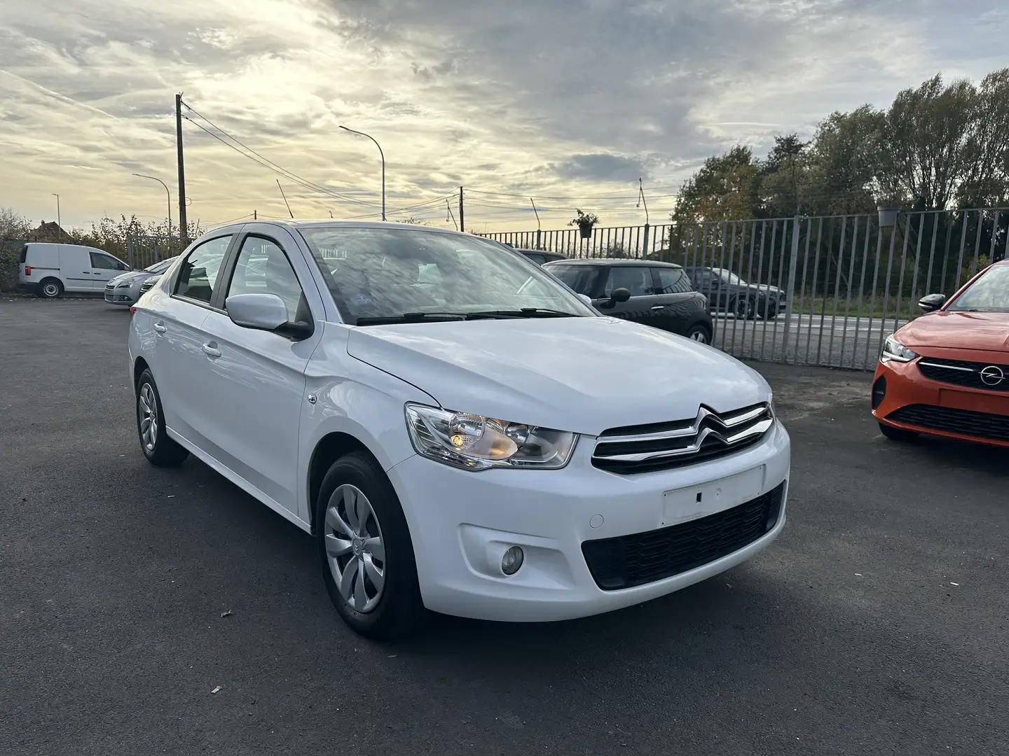 Citroen C-Elysée C-Elysee PureTech 82 Selection Wit - 2