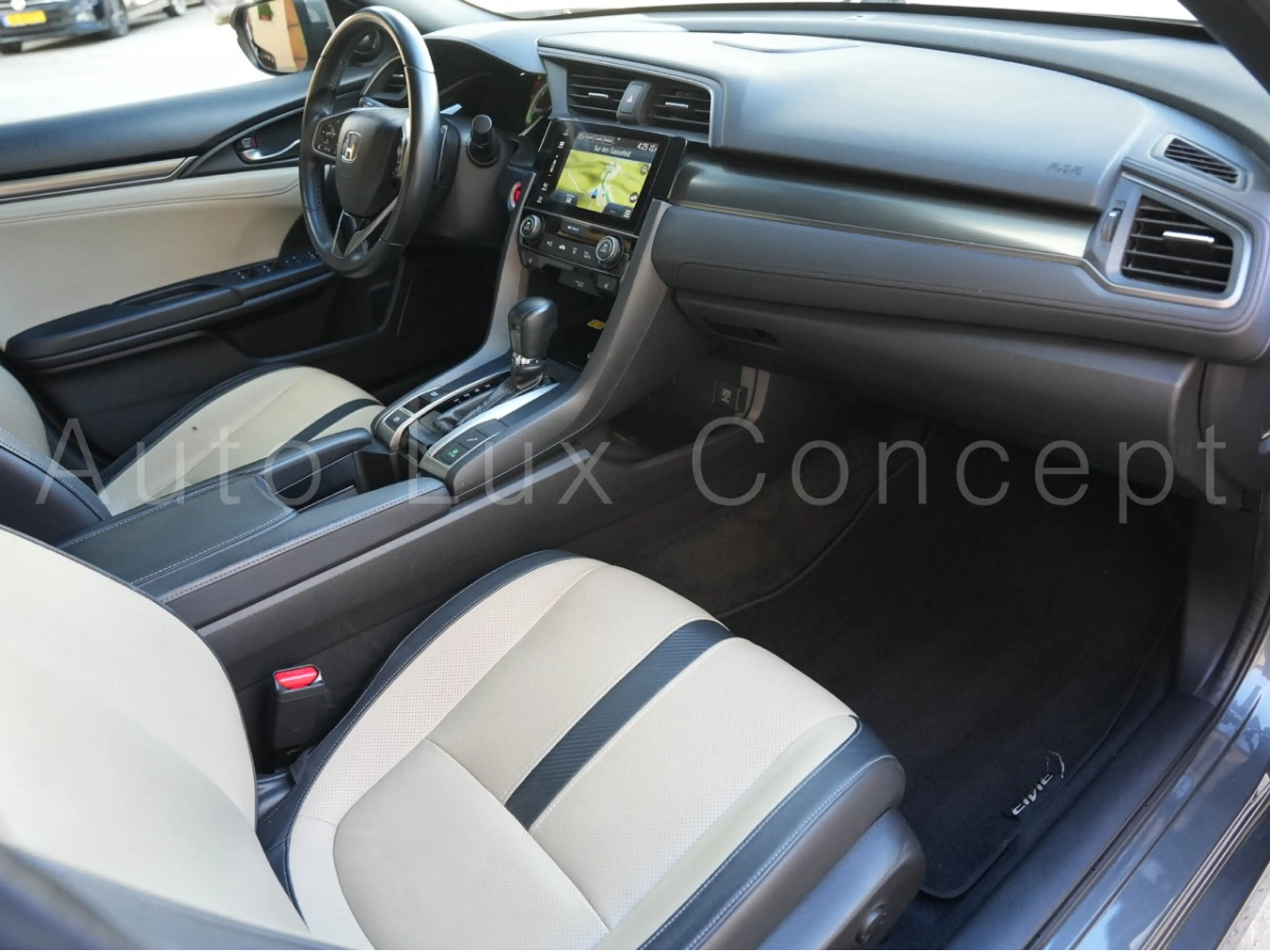 Honda Civic 1.5 VTEC Turbo 182 Prestige CVT/Pano/Leder/Kamera — photo 6